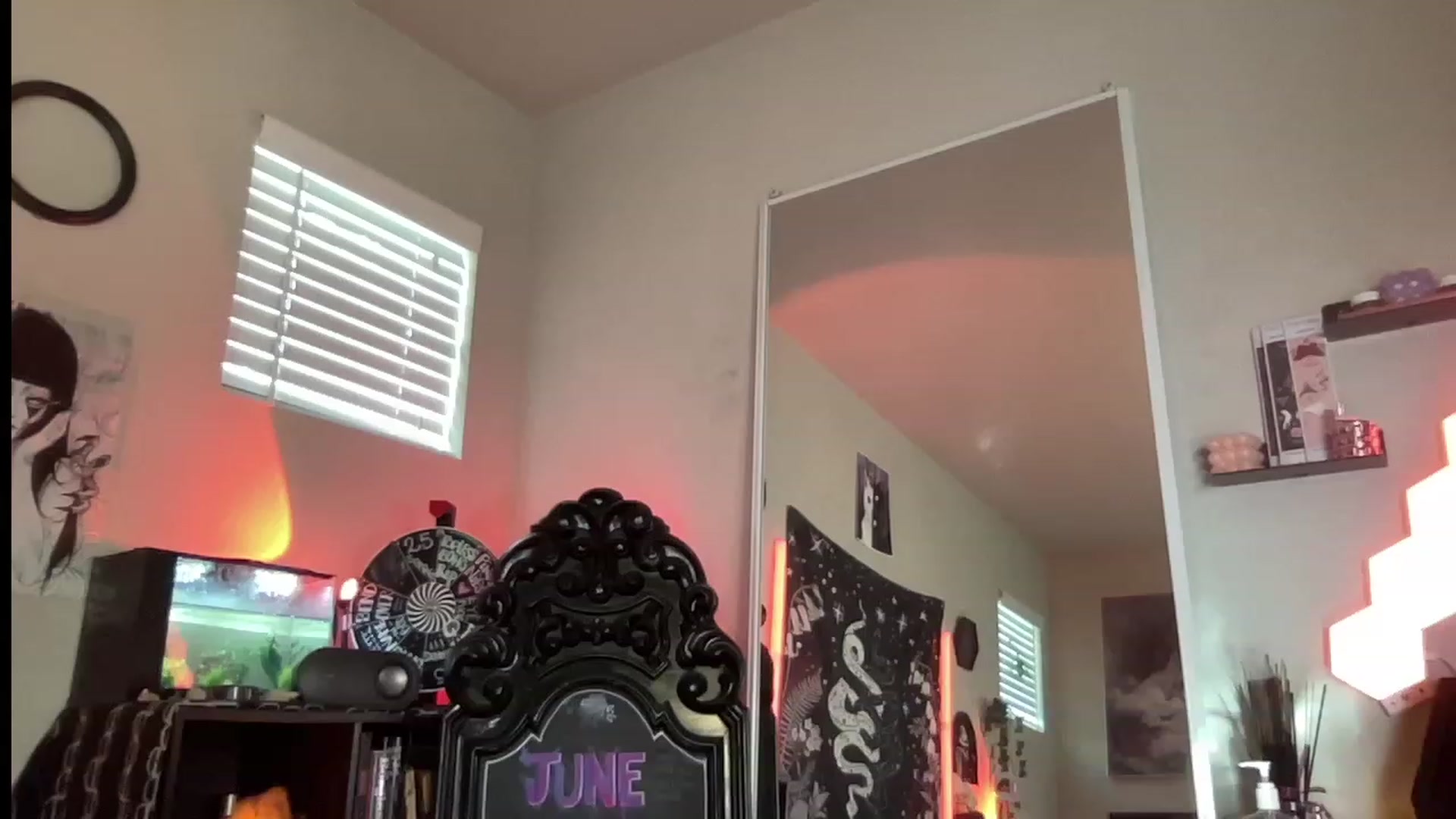 Gallery image thumbnail from RileyWoods's myfreecams stream on, 07/06/2023, 01:46 image 17 of 20