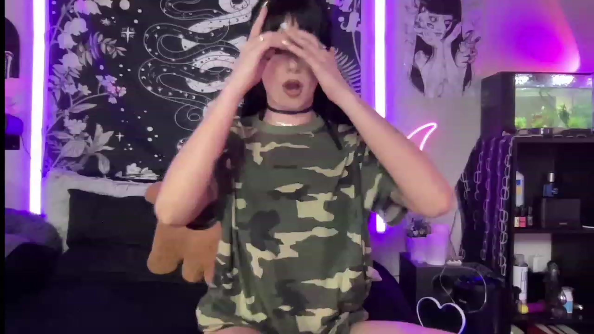 Gallery image thumbnail from RileyWoods's myfreecams stream on, 07/07/2023, 24:02 image 16 of 20