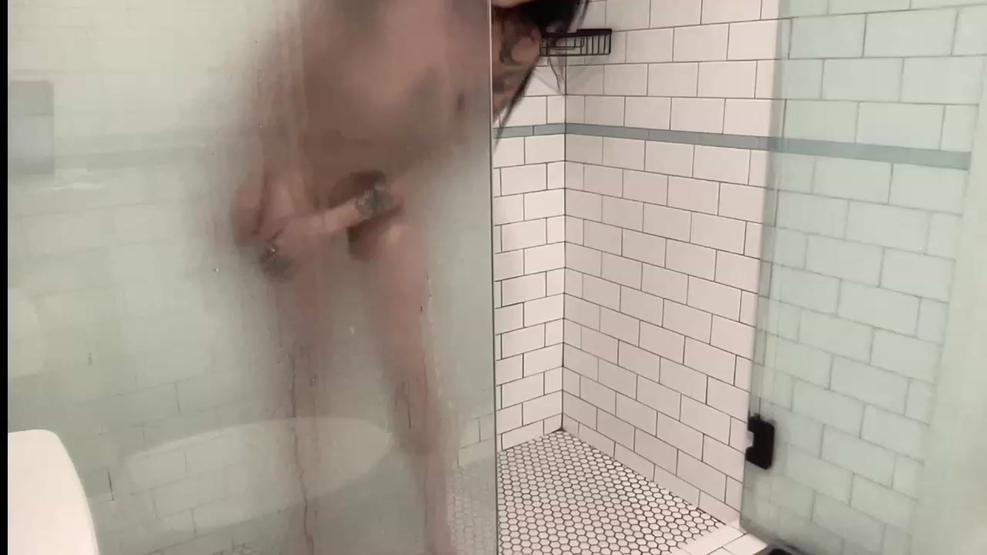 Gallery image thumbnail from RileyWoods's myfreecams stream on, 07/08/2023, 03:30 image 3 of 20