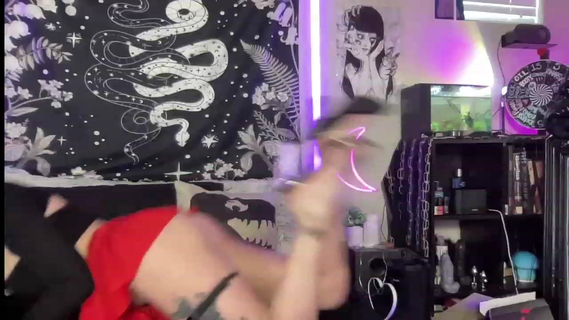 Gallery image thumbnail from RileyWoods's myfreecams stream on, 07/11/2023, 24:55 image 16 of 20