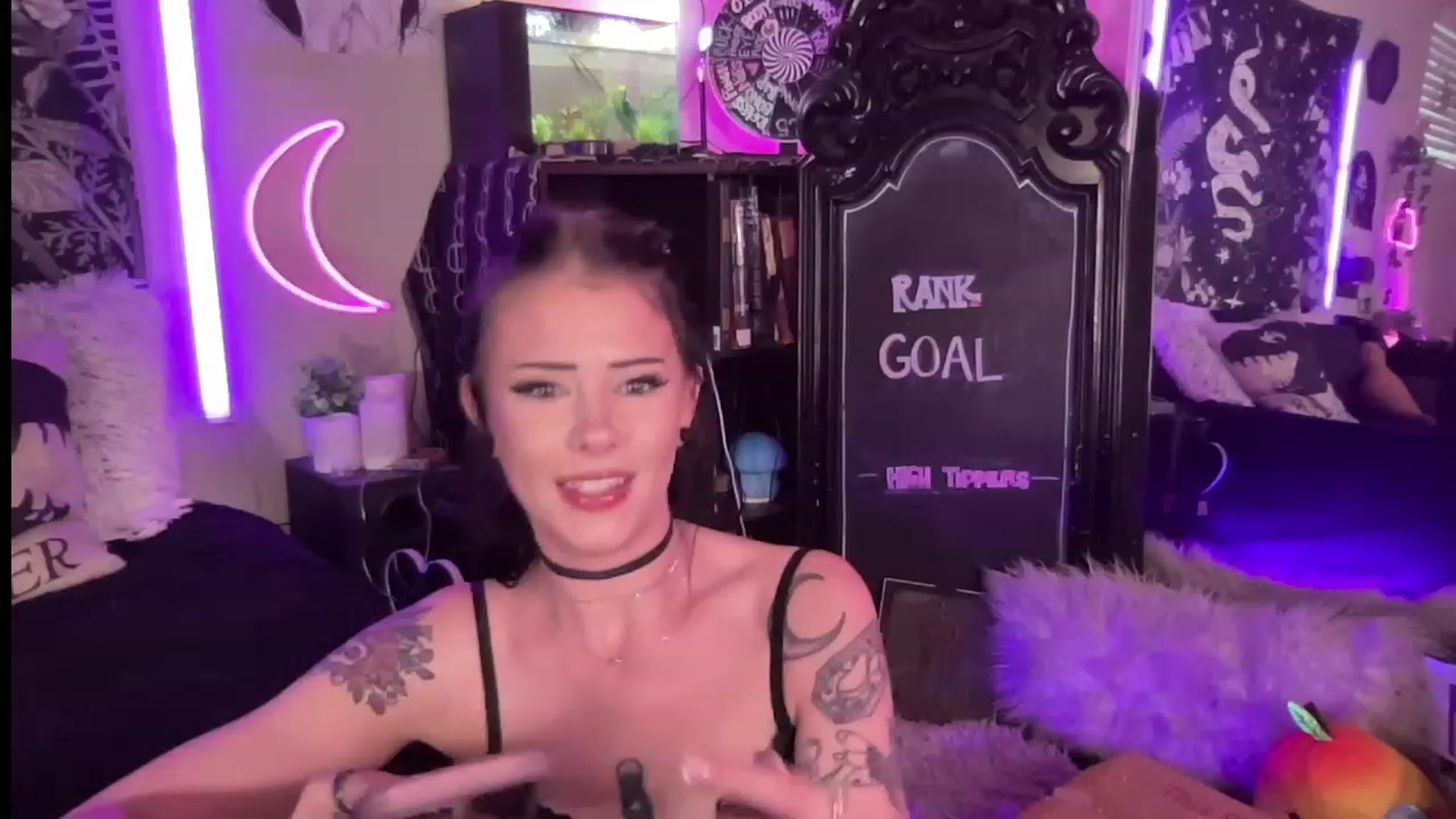Gallery image thumbnail from RileyWoods's myfreecams stream on, 07/11/2023, 03:26 image 13 of 20