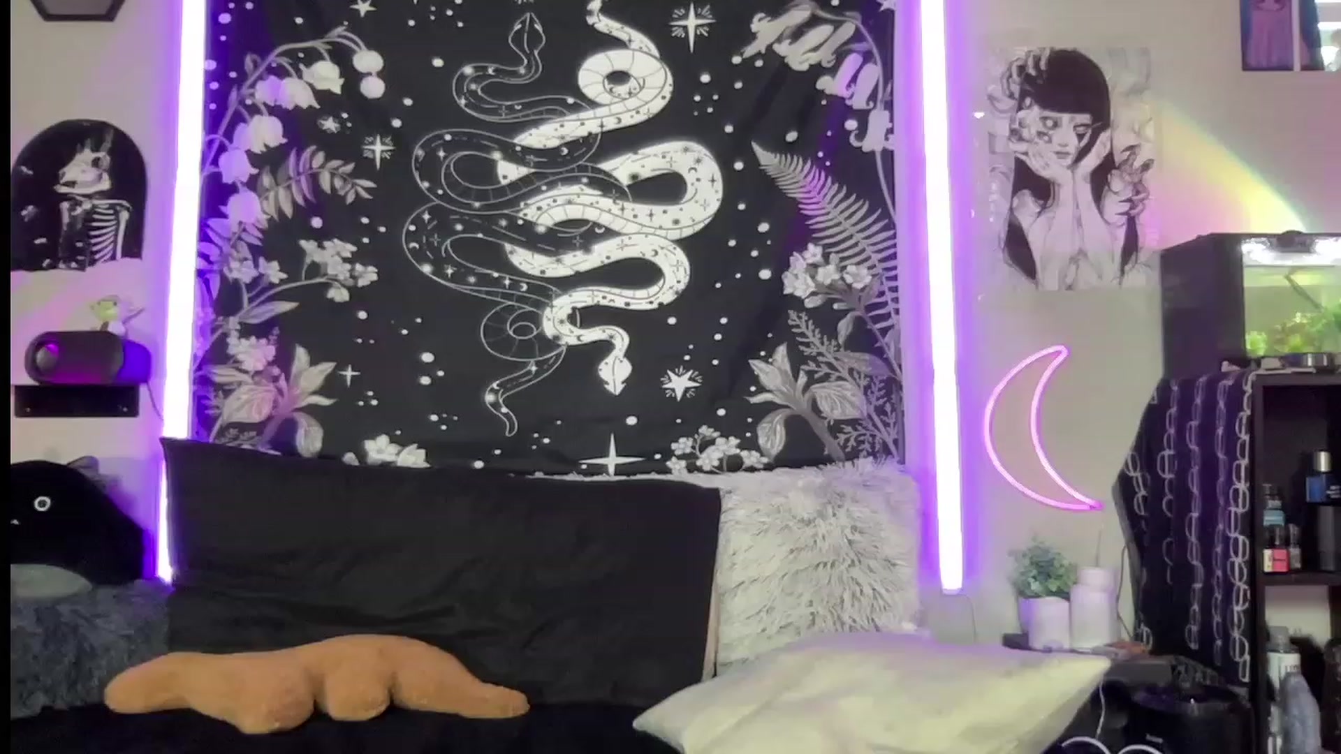 Gallery image thumbnail from RileyWoods's myfreecams stream on, 07/13/2023, 02:06 image 3 of 20