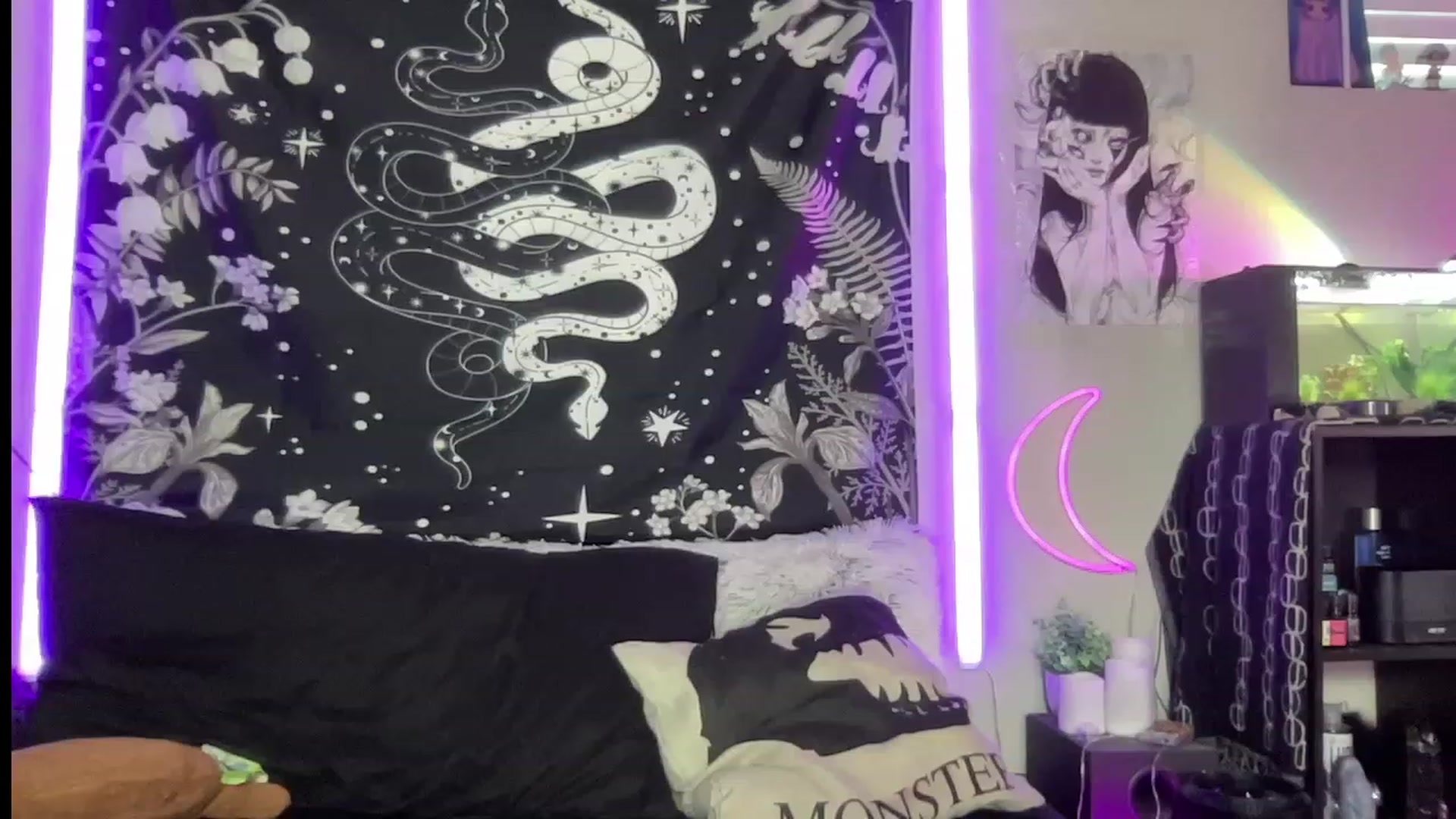 Gallery image thumbnail from RileyWoods's myfreecams stream on, 07/14/2023, 02:59 image 13 of 20