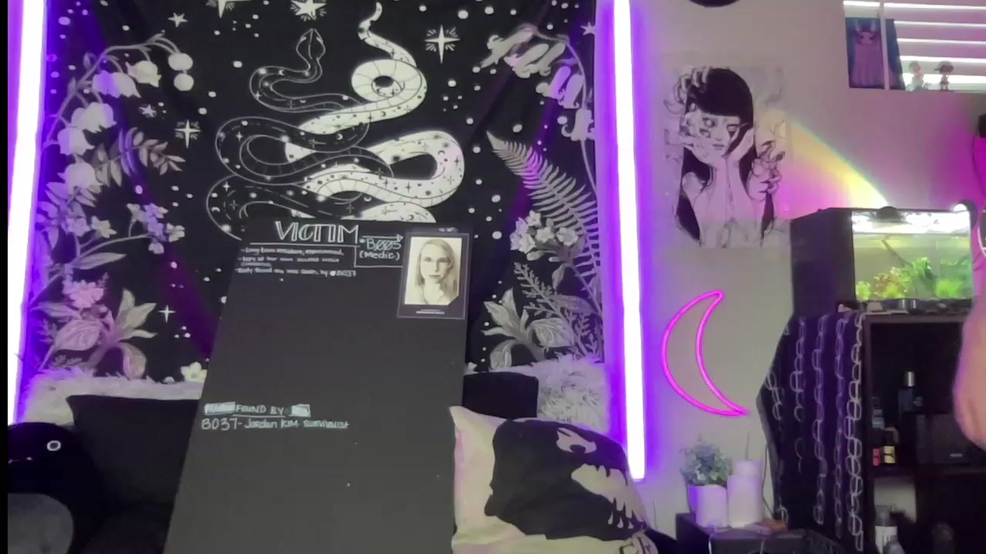 Gallery image thumbnail from RileyWoods's myfreecams stream on, 07/15/2023, 01:24 image 15 of 20