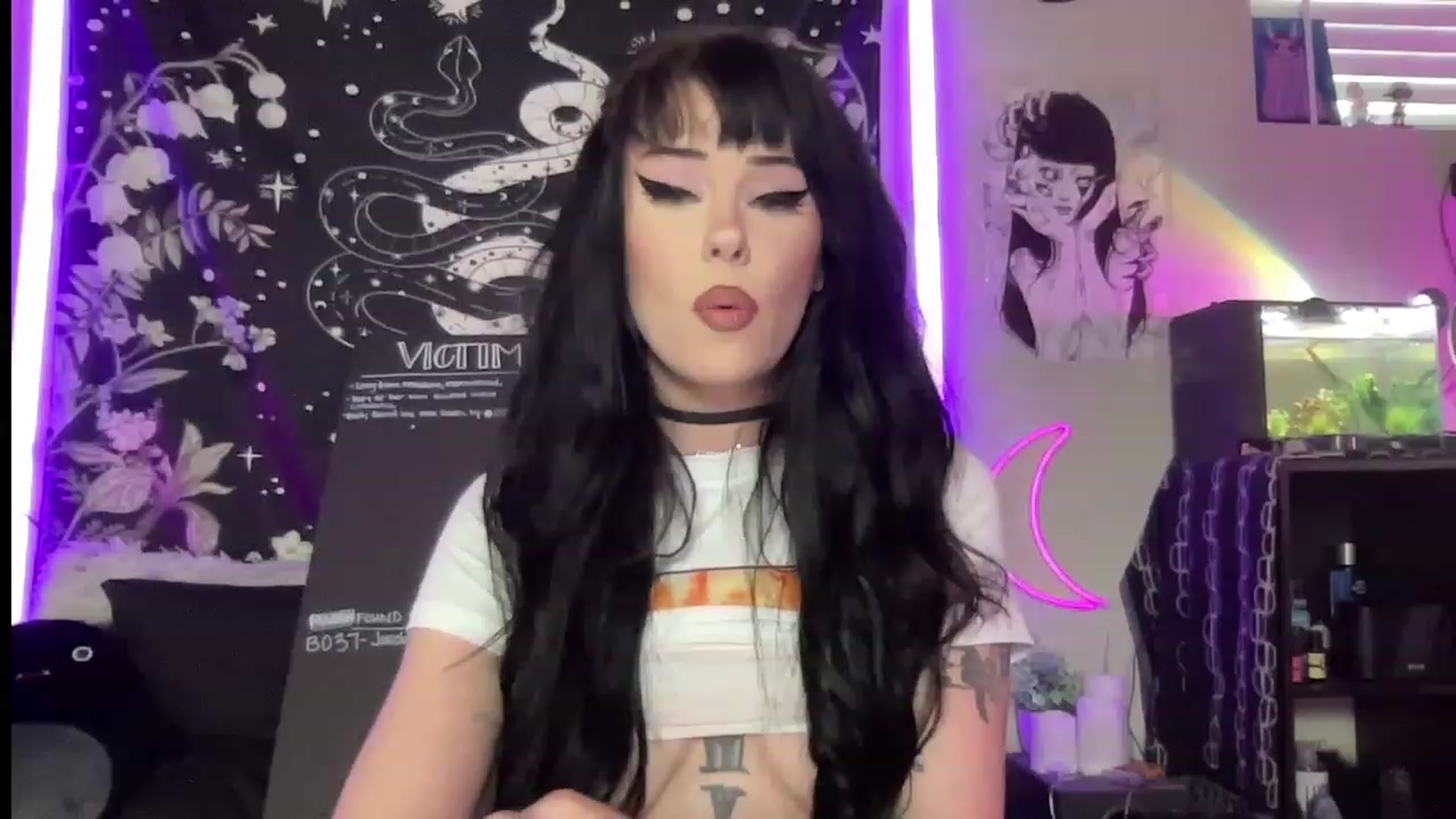 Gallery image thumbnail from RileyWoods's myfreecams stream on, 07/15/2023, 01:24 image 16 of 20