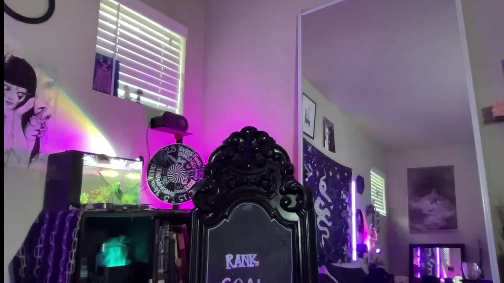 Gallery image thumbnail from RileyWoods's myfreecams stream on, 07/16/2023, 04:10 image 4 of 20