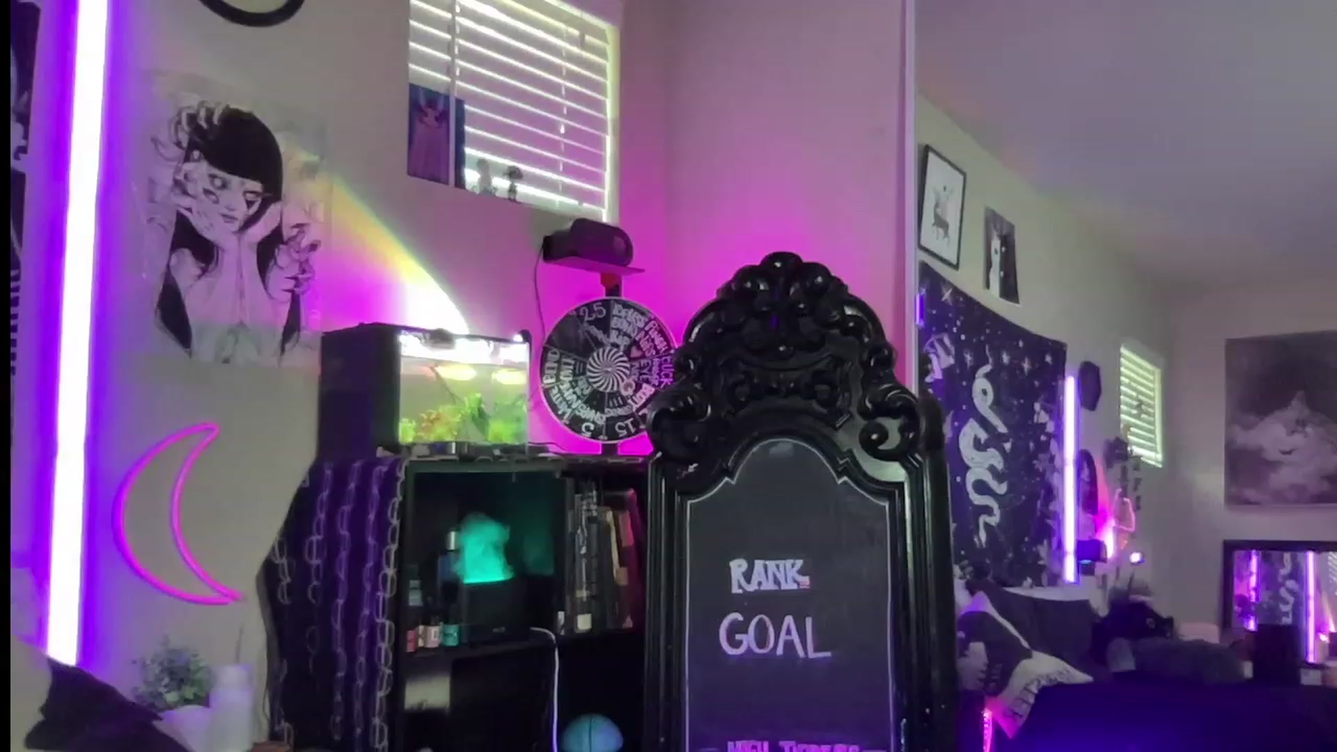 Gallery image thumbnail from RileyWoods's myfreecams stream on, 07/16/2023, 04:10 image 5 of 20