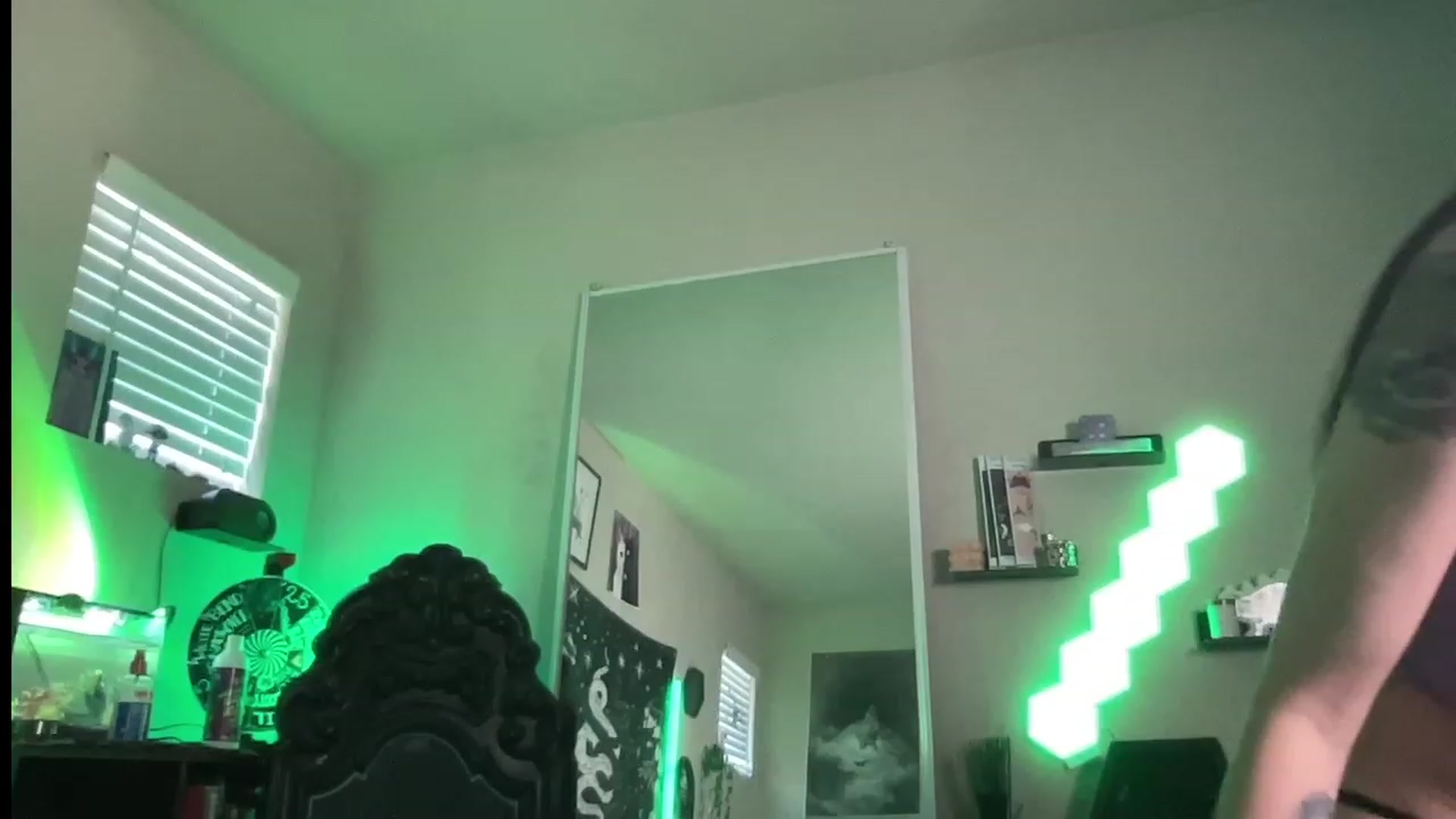 Gallery image thumbnail from RileyWoods's myfreecams stream on, 07/18/2023, 24:02 image 3 of 20