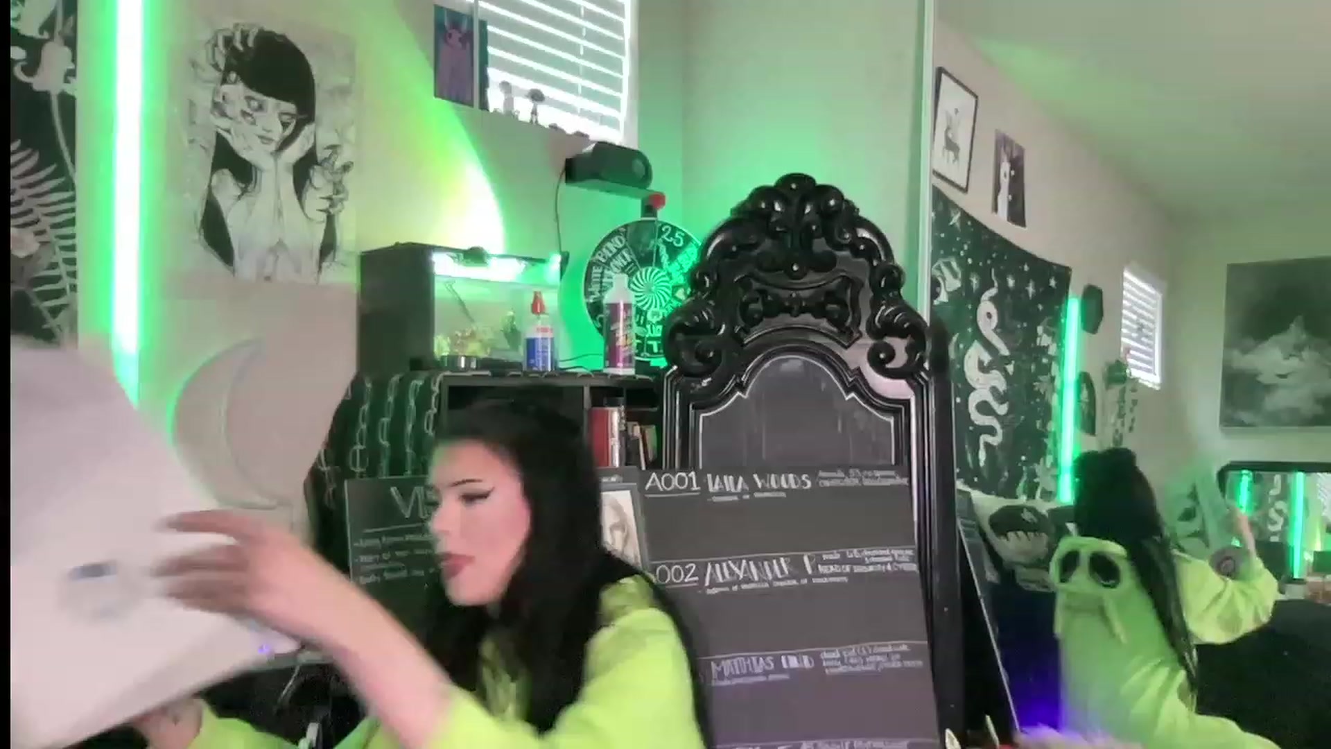 Gallery image thumbnail from RileyWoods's myfreecams stream on, 07/18/2023, 24:02 image 12 of 20
