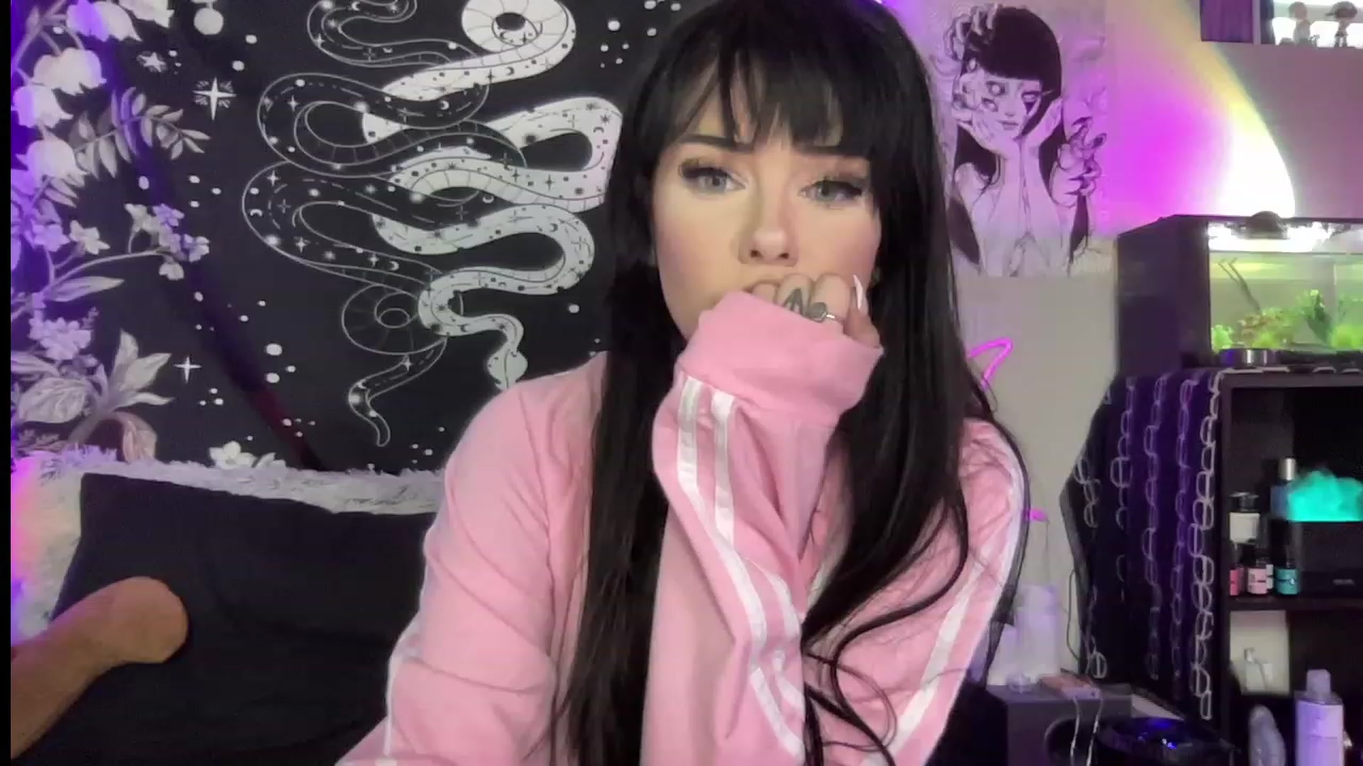 Gallery image thumbnail from RileyWoods's myfreecams stream on, 07/18/2023, 23:01 image 17 of 20