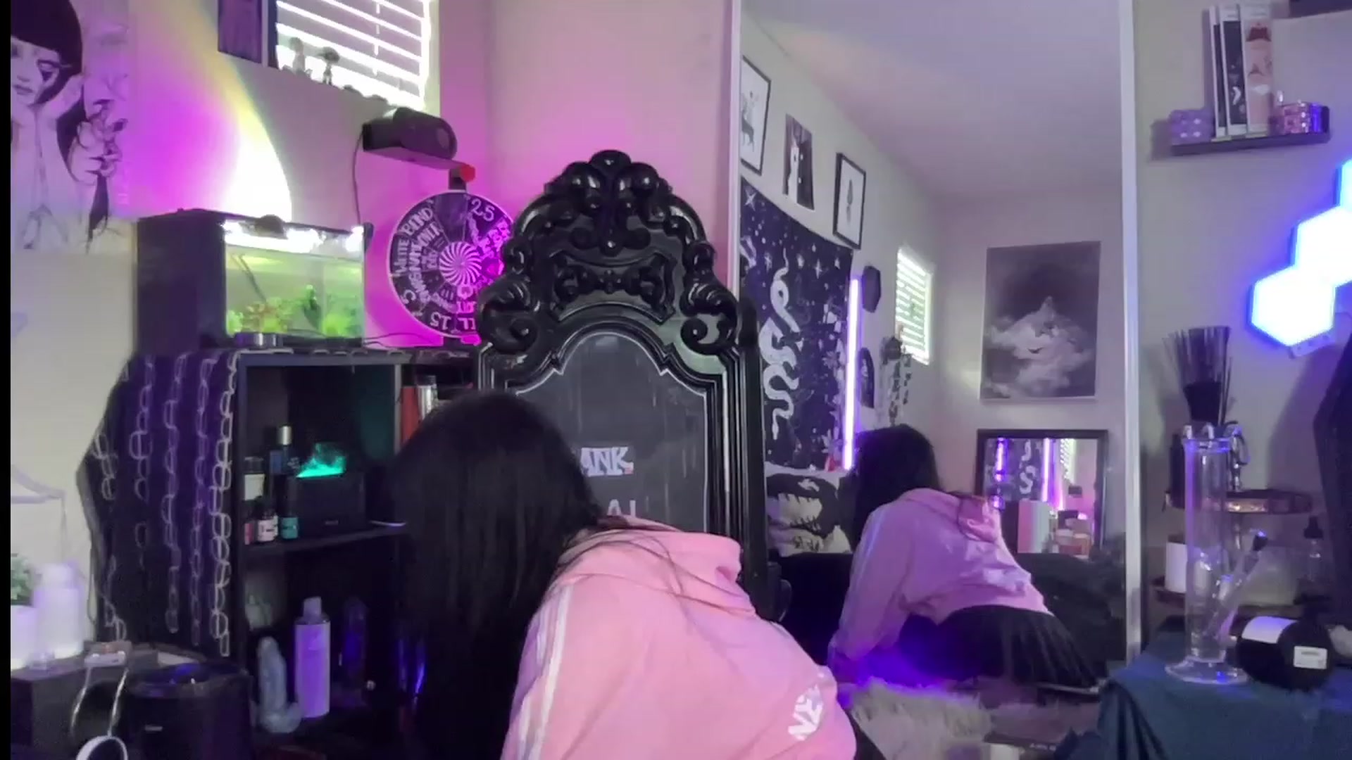 Gallery image thumbnail from RileyWoods's myfreecams stream on, 07/18/2023, 23:01 image 4 of 20