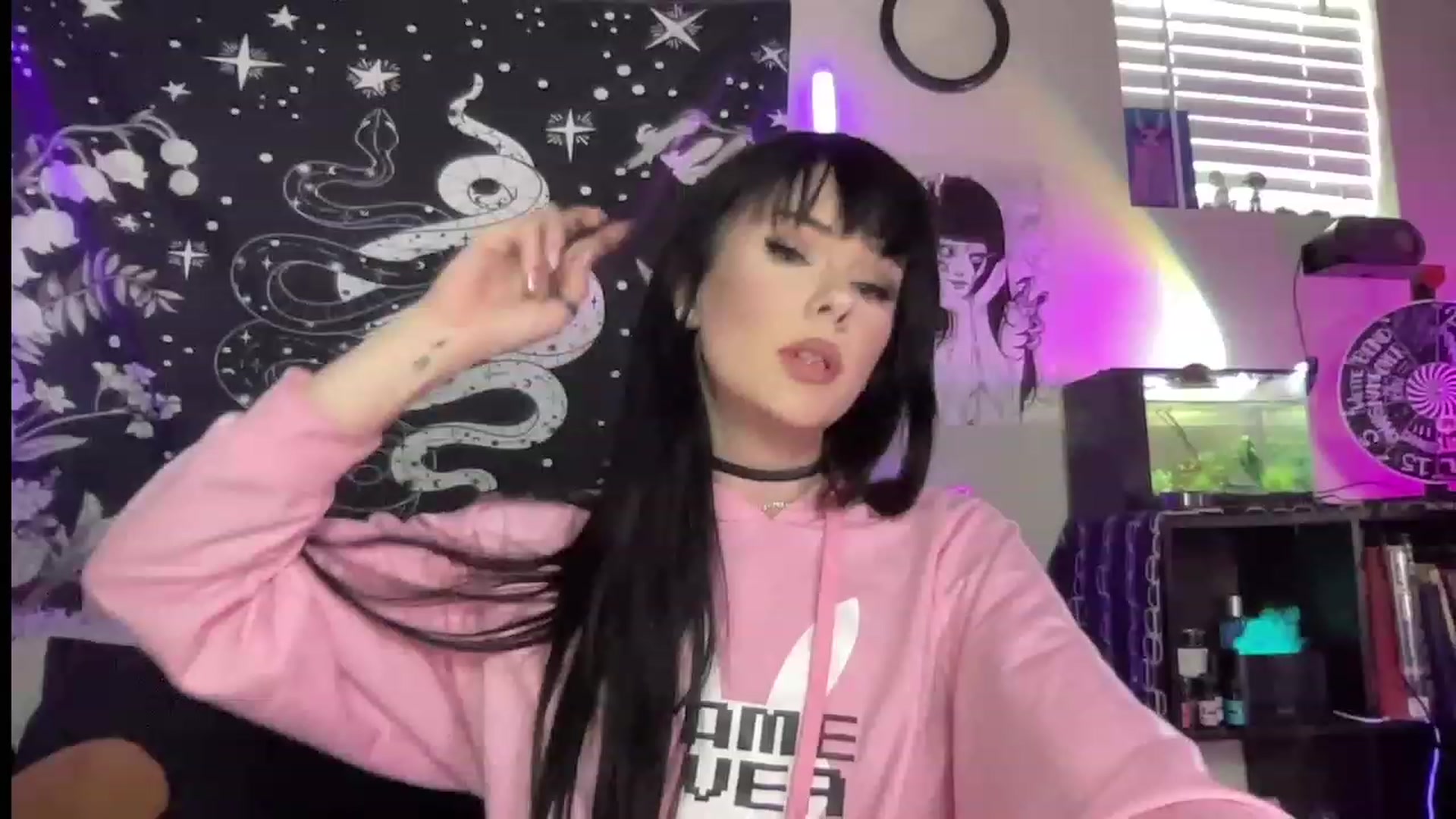 Gallery image thumbnail from RileyWoods's myfreecams stream on, 07/18/2023, 23:01 image 13 of 20
