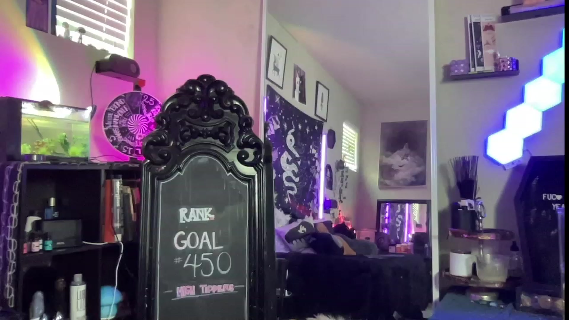 Gallery image thumbnail from RileyWoods's myfreecams stream on, 07/19/2023, 23:46 image 3 of 20