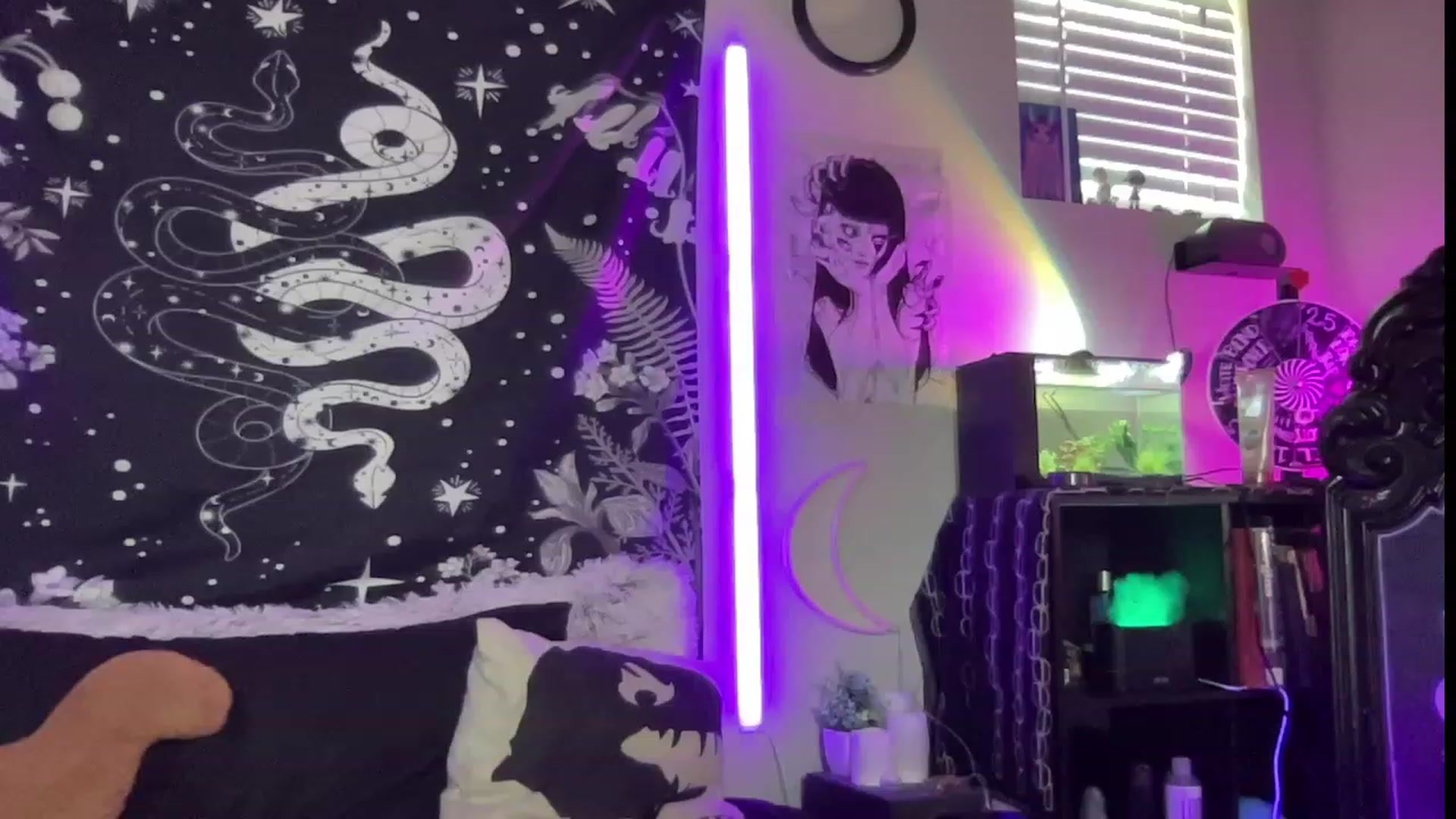 Gallery image thumbnail from RileyWoods's myfreecams stream on, 07/20/2023, 01:46 image 13 of 20