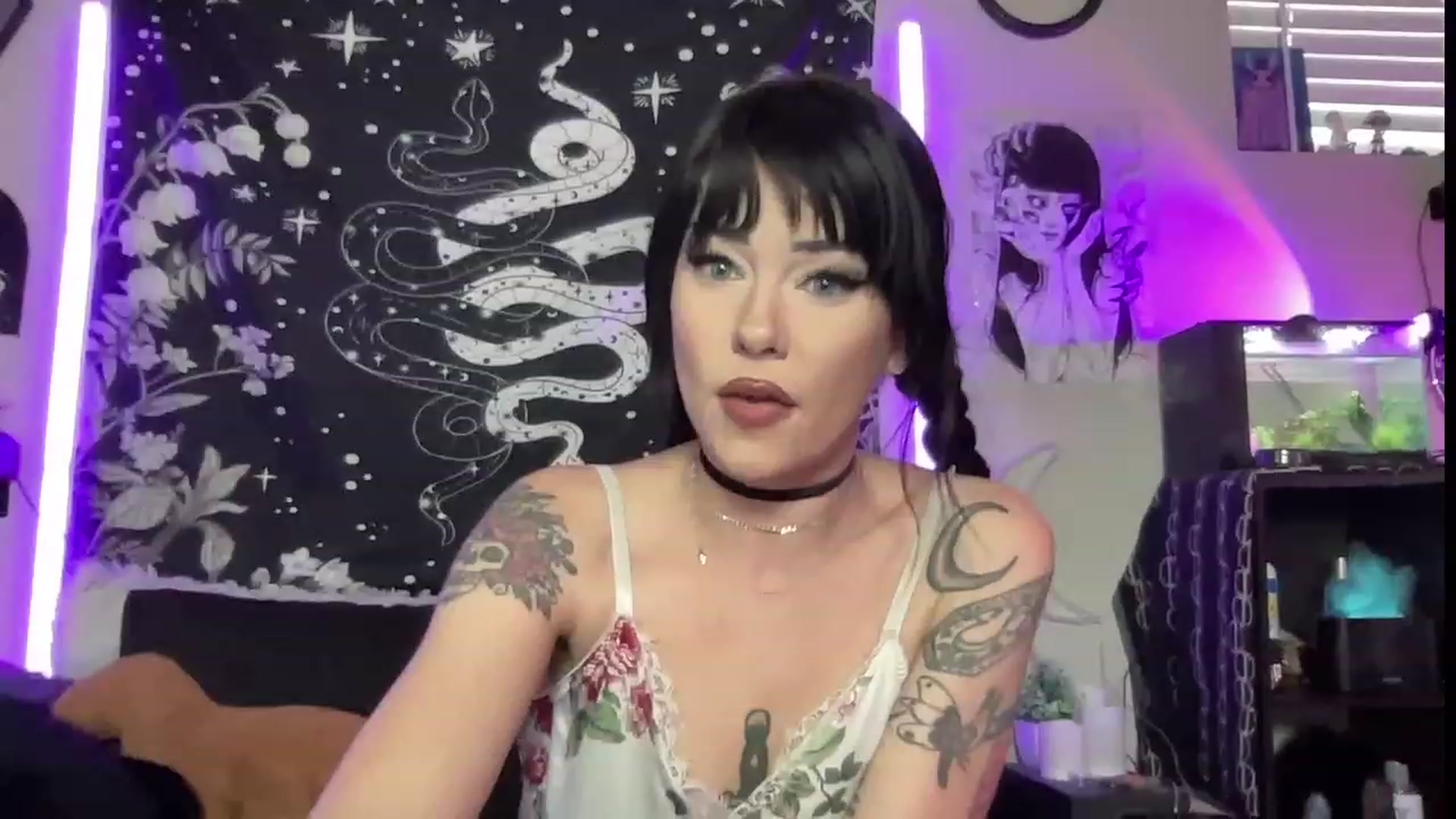 Gallery image thumbnail from RileyWoods's myfreecams stream on, 07/21/2023, 02:13 image 16 of 20
