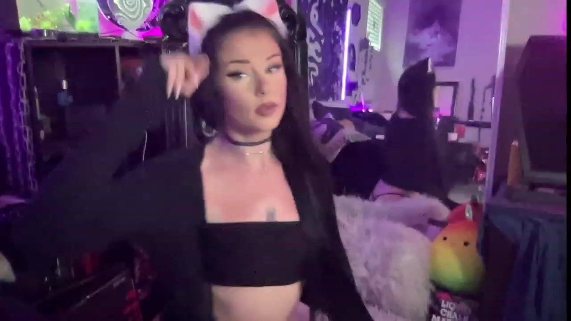 Gallery image thumbnail from RileyWoods's myfreecams stream on, 07/25/2023, 01:00 image 2 of 20
