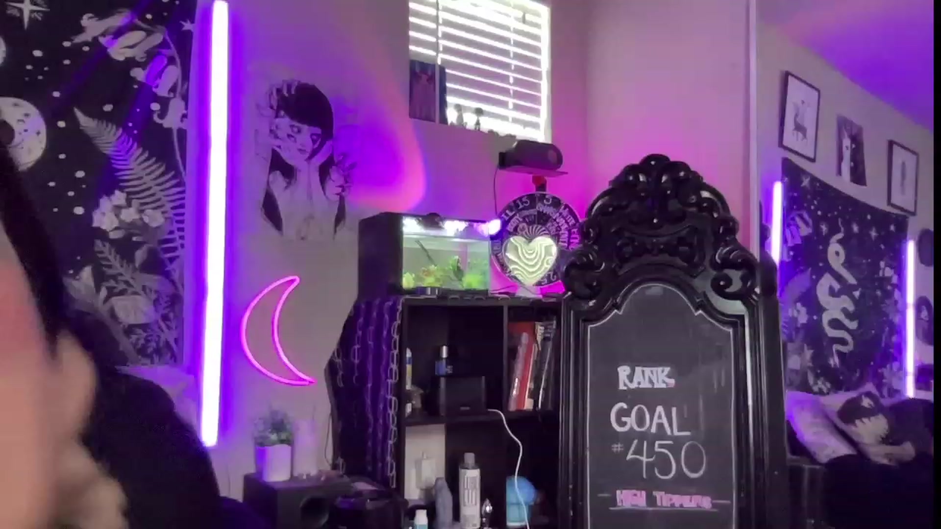 Gallery image thumbnail from RileyWoods's myfreecams stream on, 07/26/2023, 24:01 image 9 of 20
