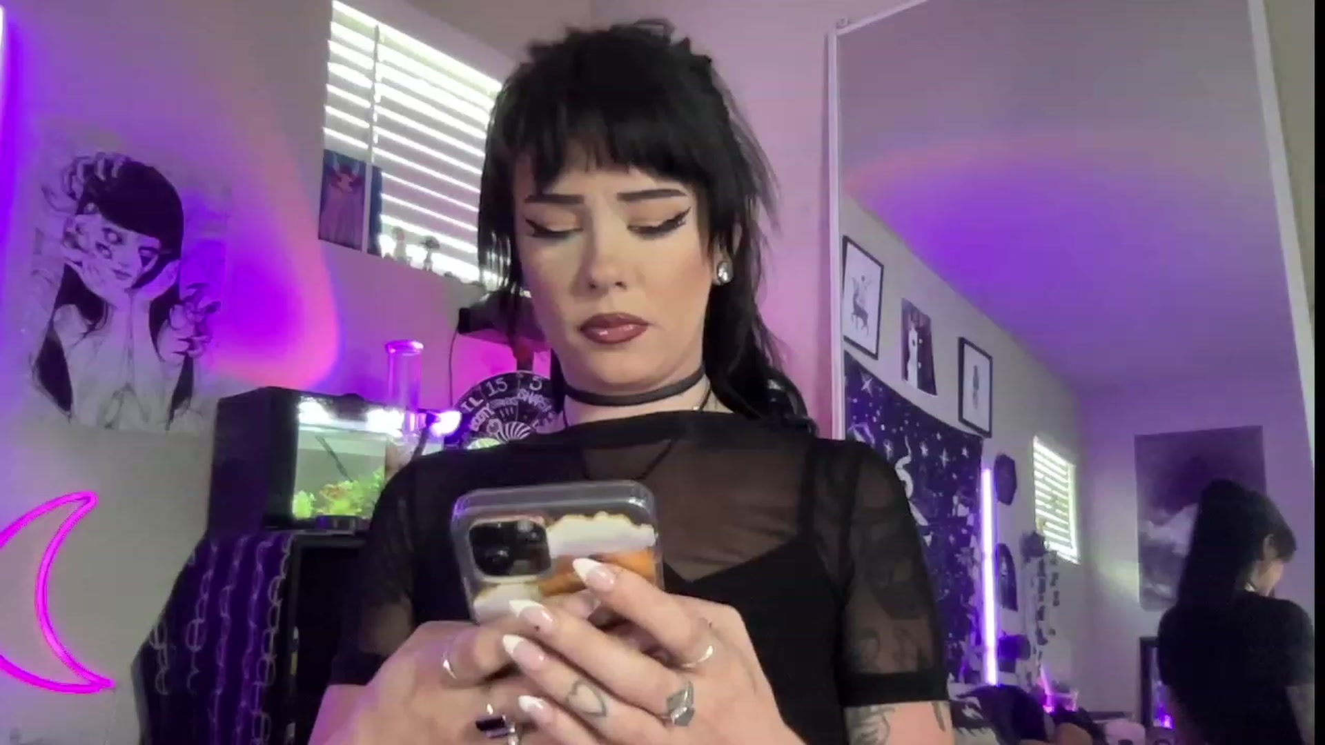 Gallery image thumbnail from RileyWoods's myfreecams stream on, 07/27/2023, 24:24 image 5 of 20