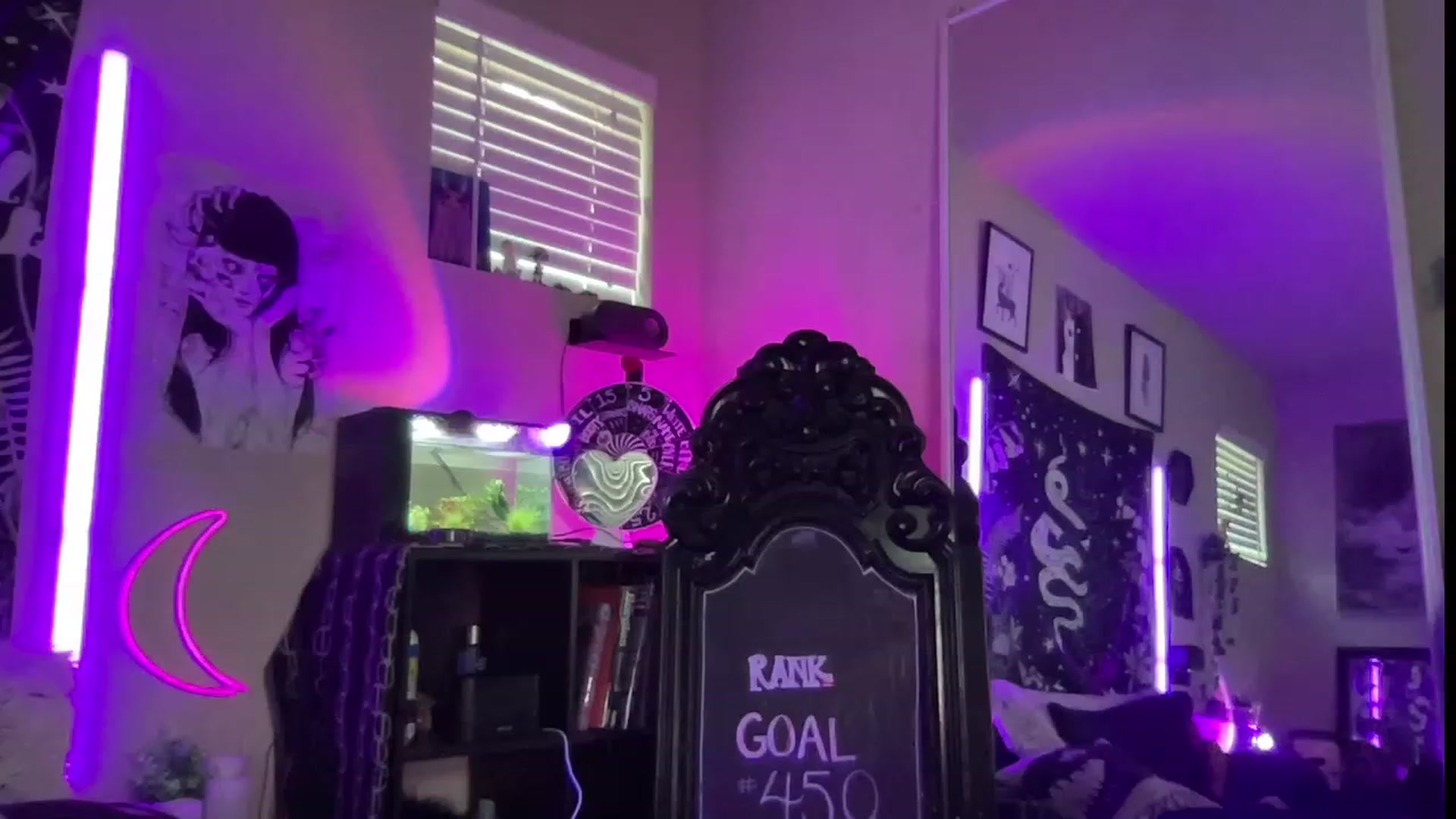 Gallery image thumbnail from RileyWoods's myfreecams stream on, 07/27/2023, 02:38 image 18 of 20