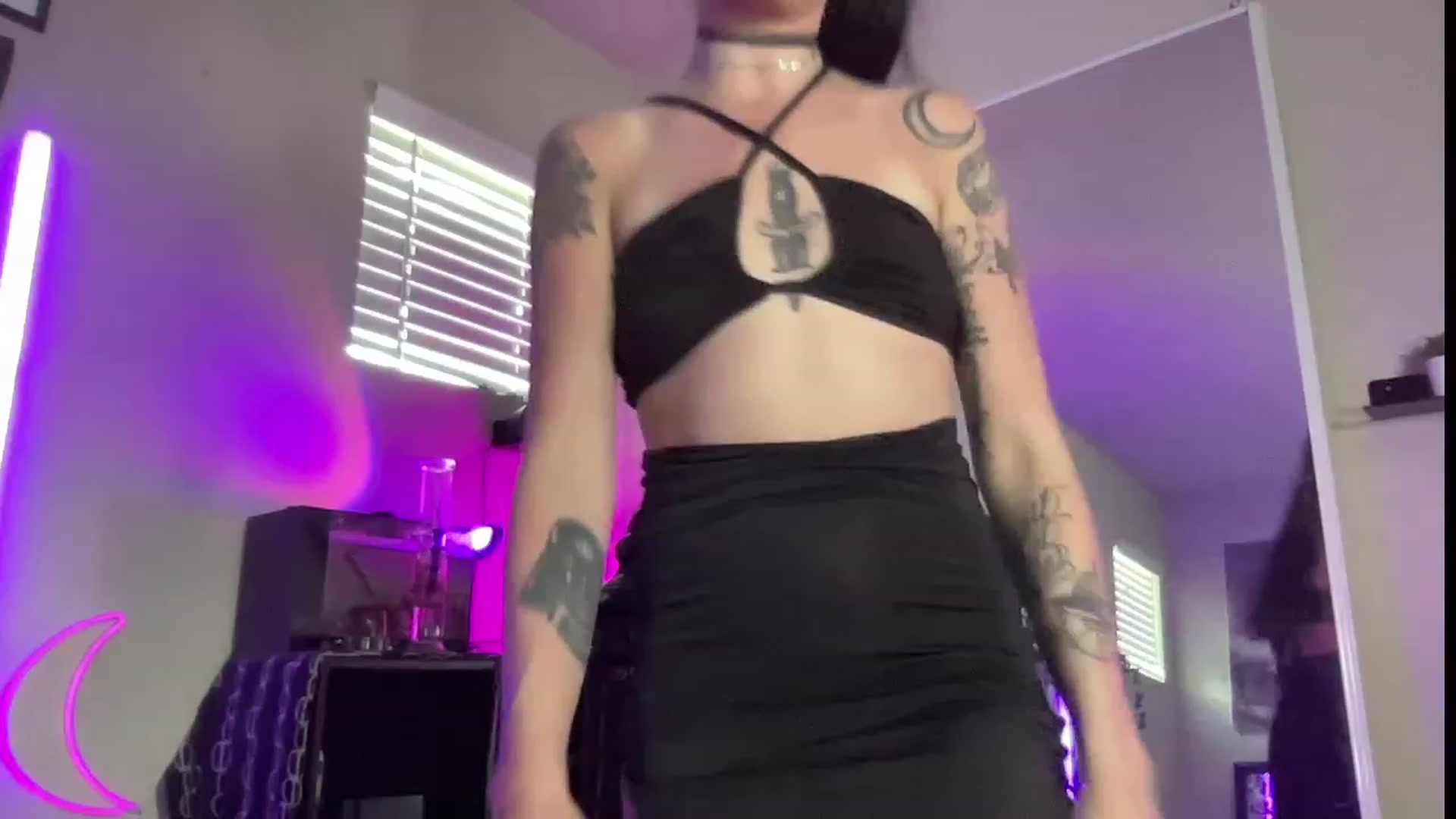 Gallery image thumbnail from RileyWoods's myfreecams stream on, 07/29/2023, 24:45 image 12 of 20