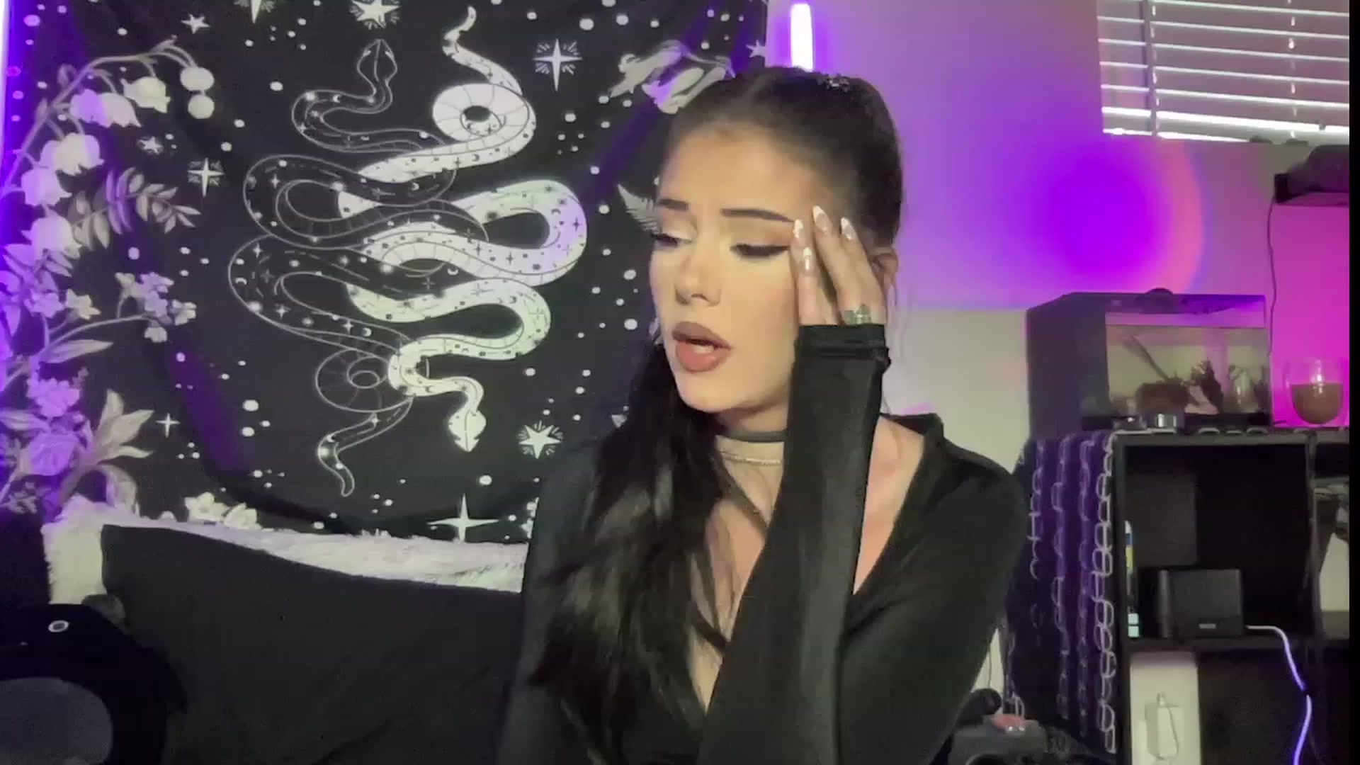 Gallery image thumbnail from RileyWoods's myfreecams stream on, 07/30/2023, 01:51 image 6 of 20