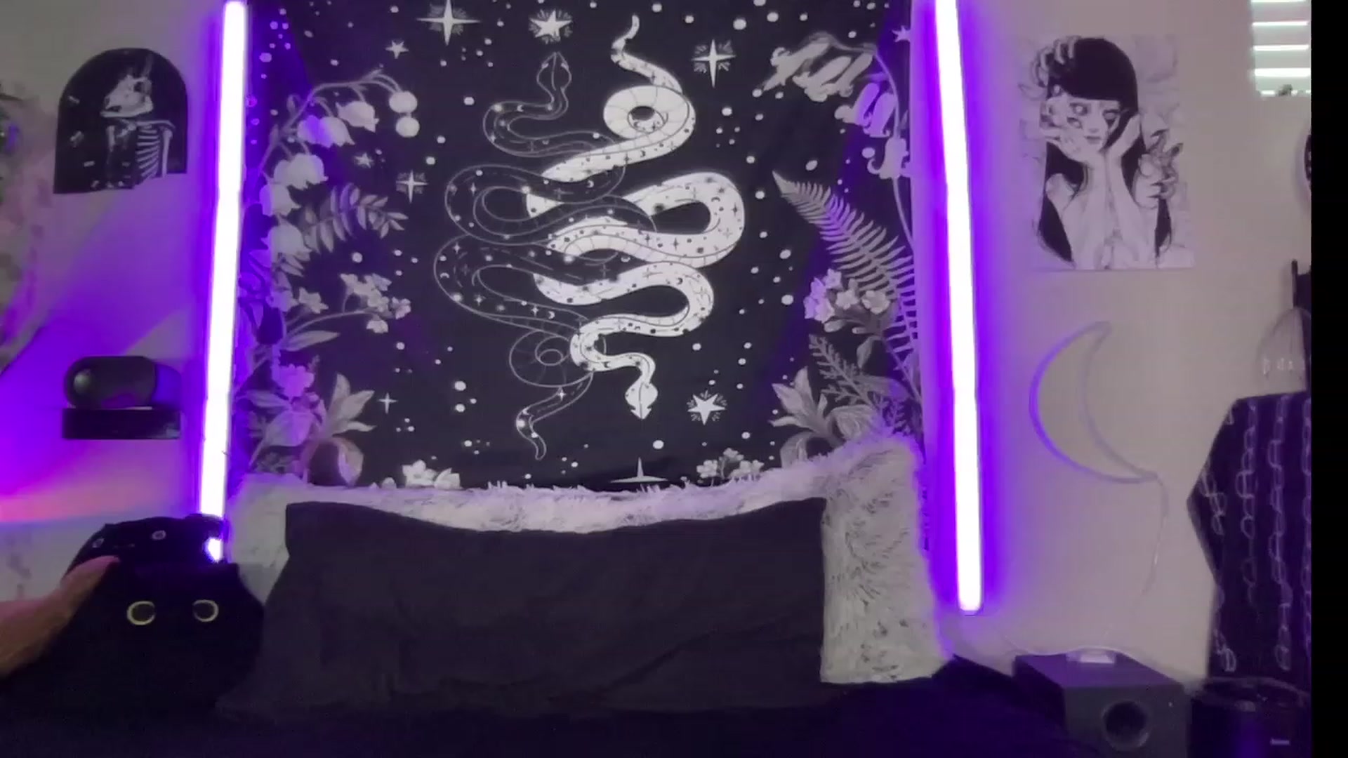 Gallery image thumbnail from RileyWoods's myfreecams stream on, 08/05/2023, 01:13 image 11 of 20
