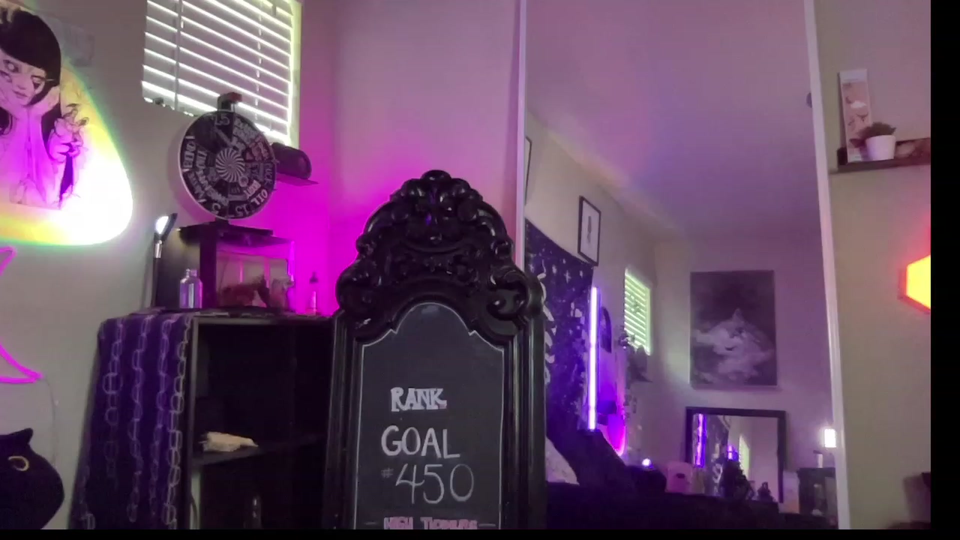 Gallery image thumbnail from RileyWoods's myfreecams stream on, 08/10/2023, 02:14 image 11 of 20