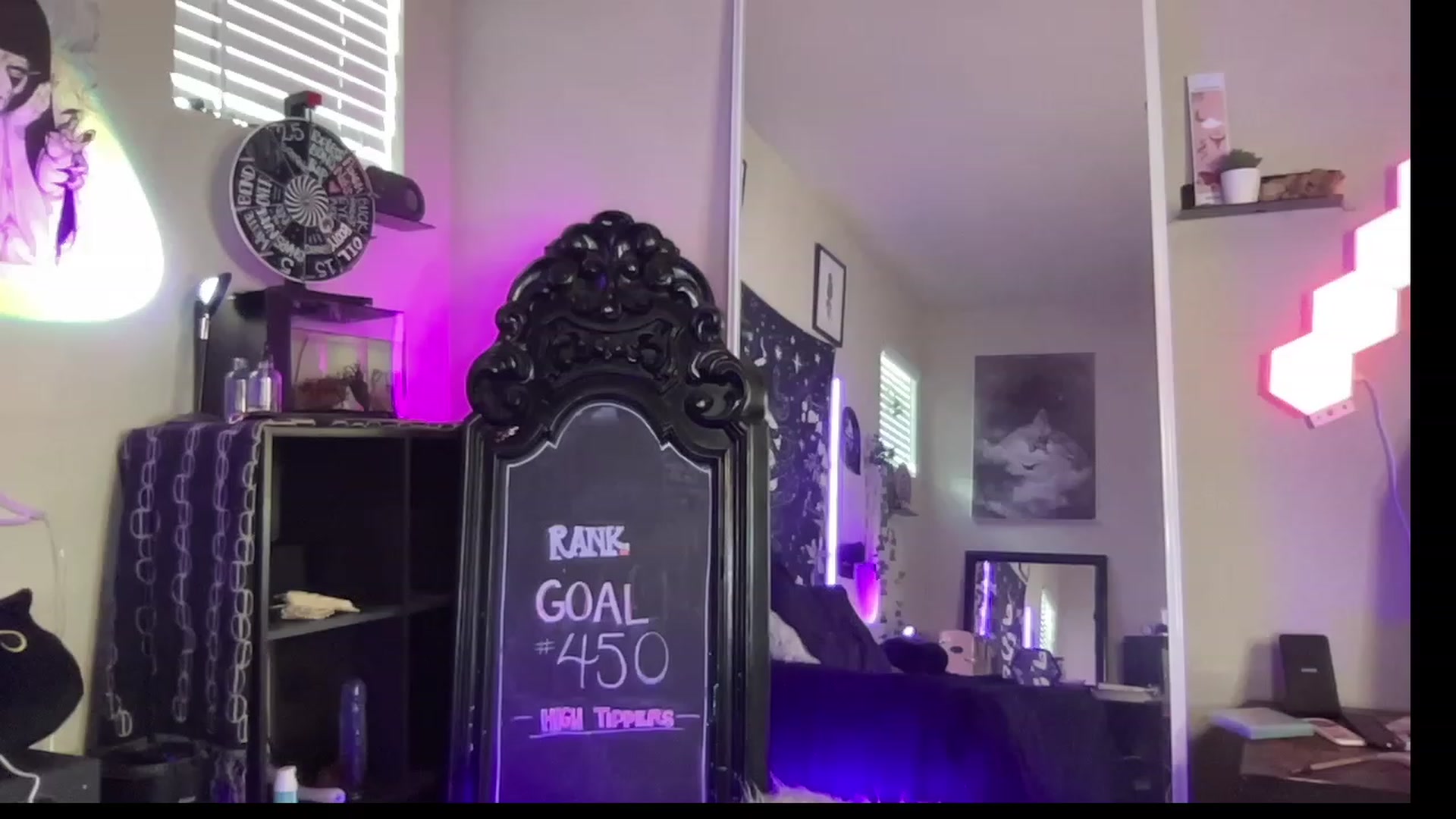 Gallery image thumbnail from RileyWoods's myfreecams stream on, 08/11/2023, 24:01 image 4 of 20