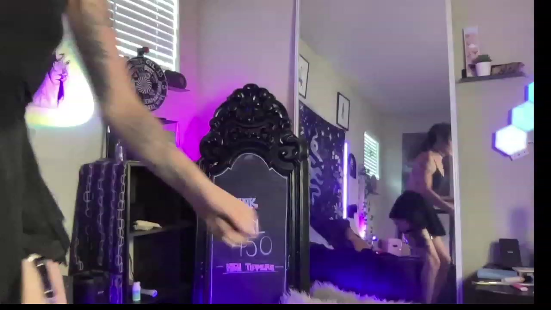 Gallery image thumbnail from RileyWoods's myfreecams stream on, 08/13/2023, 24:37 image 13 of 20