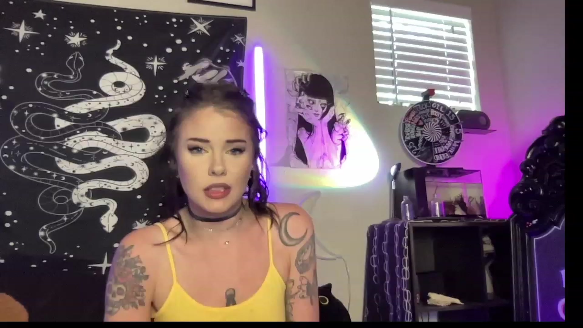 Gallery image thumbnail from RileyWoods's myfreecams stream on, 08/13/2023, 24:37 image 6 of 20