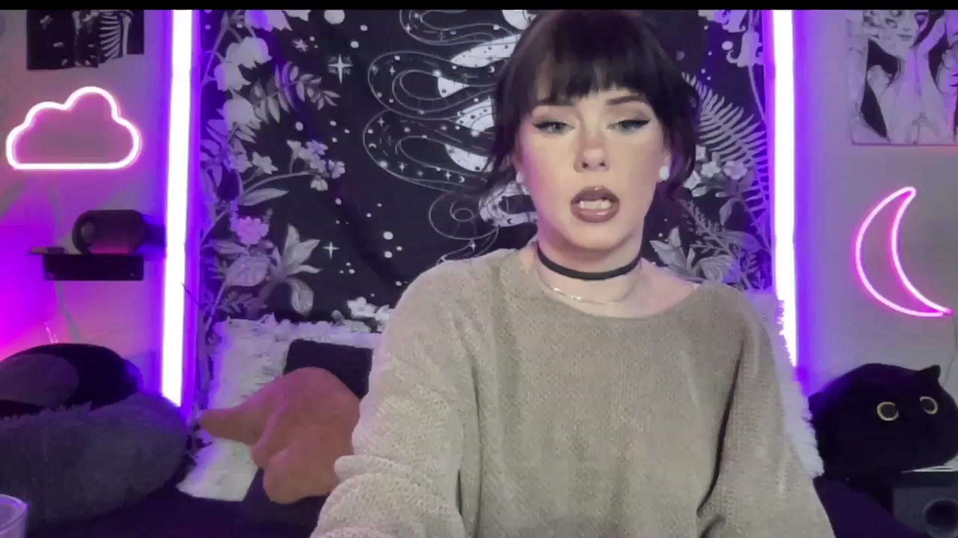 Gallery image thumbnail from RileyWoods's myfreecams stream on, 08/26/2023, 23:12 image 1 of 20