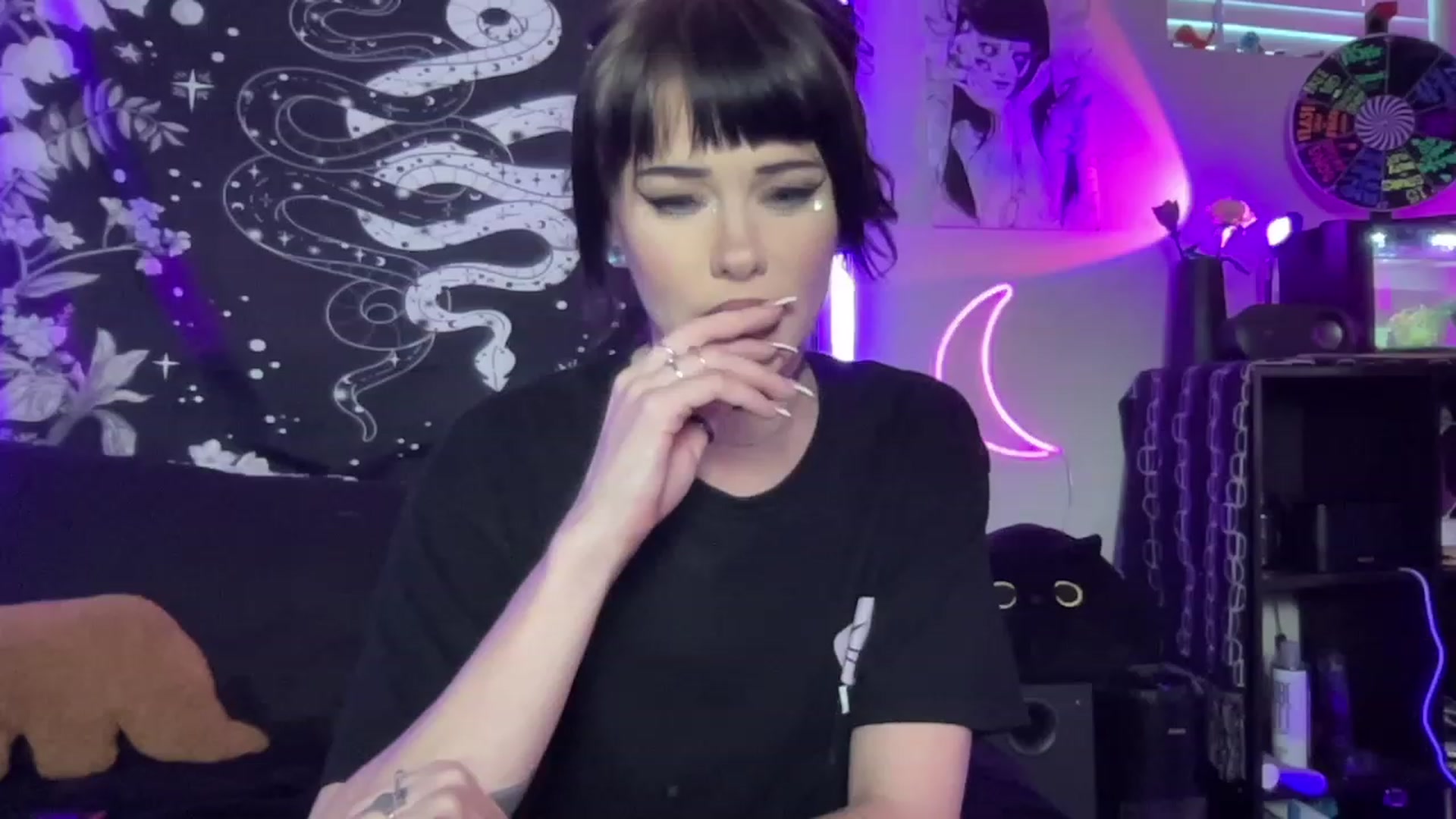 Gallery image thumbnail from RileyWoods's myfreecams stream on, 09/03/2023, 02:12 image 11 of 20
