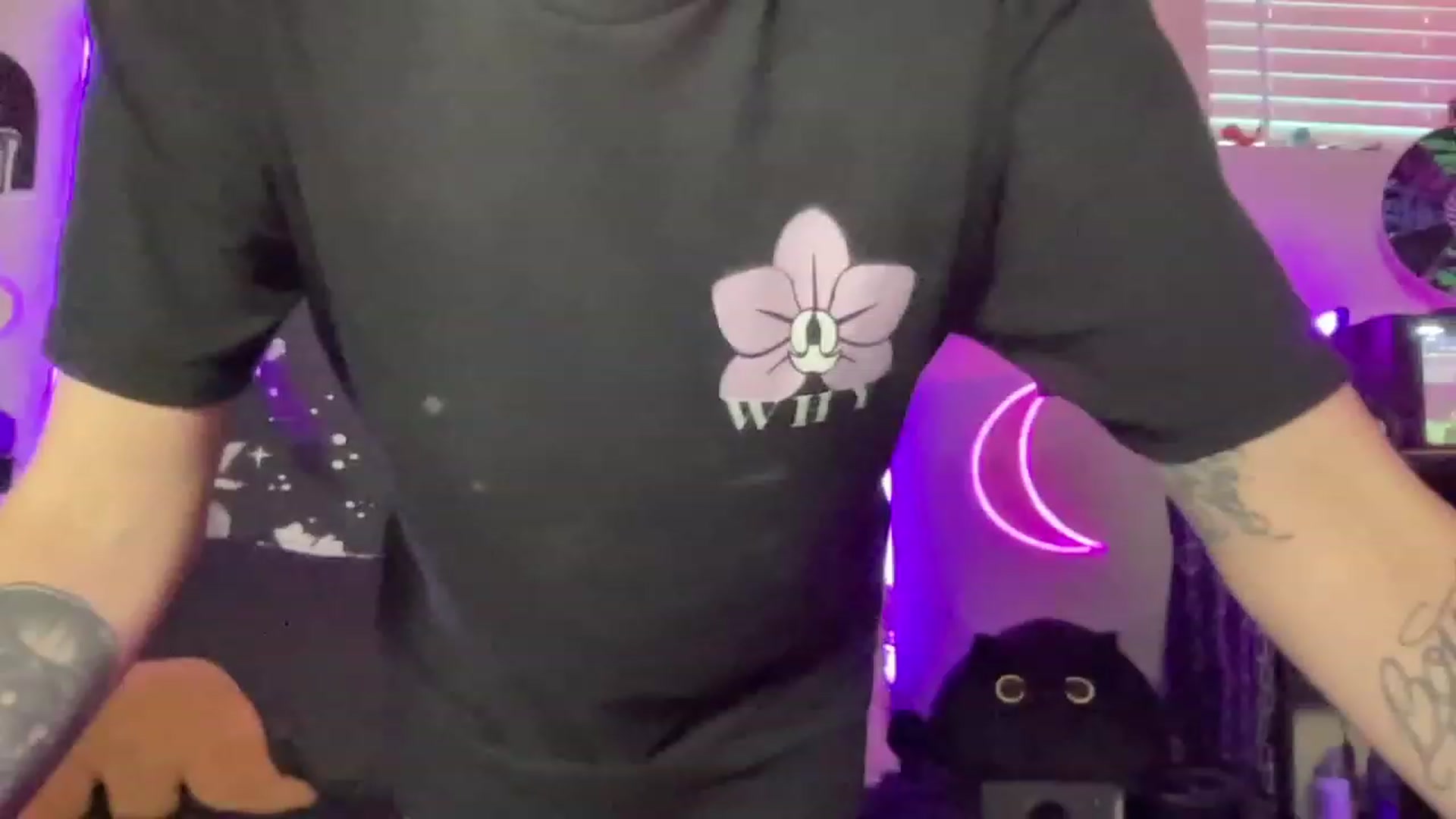 Gallery image thumbnail from RileyWoods's myfreecams stream on, 09/03/2023, 02:12 image 16 of 20