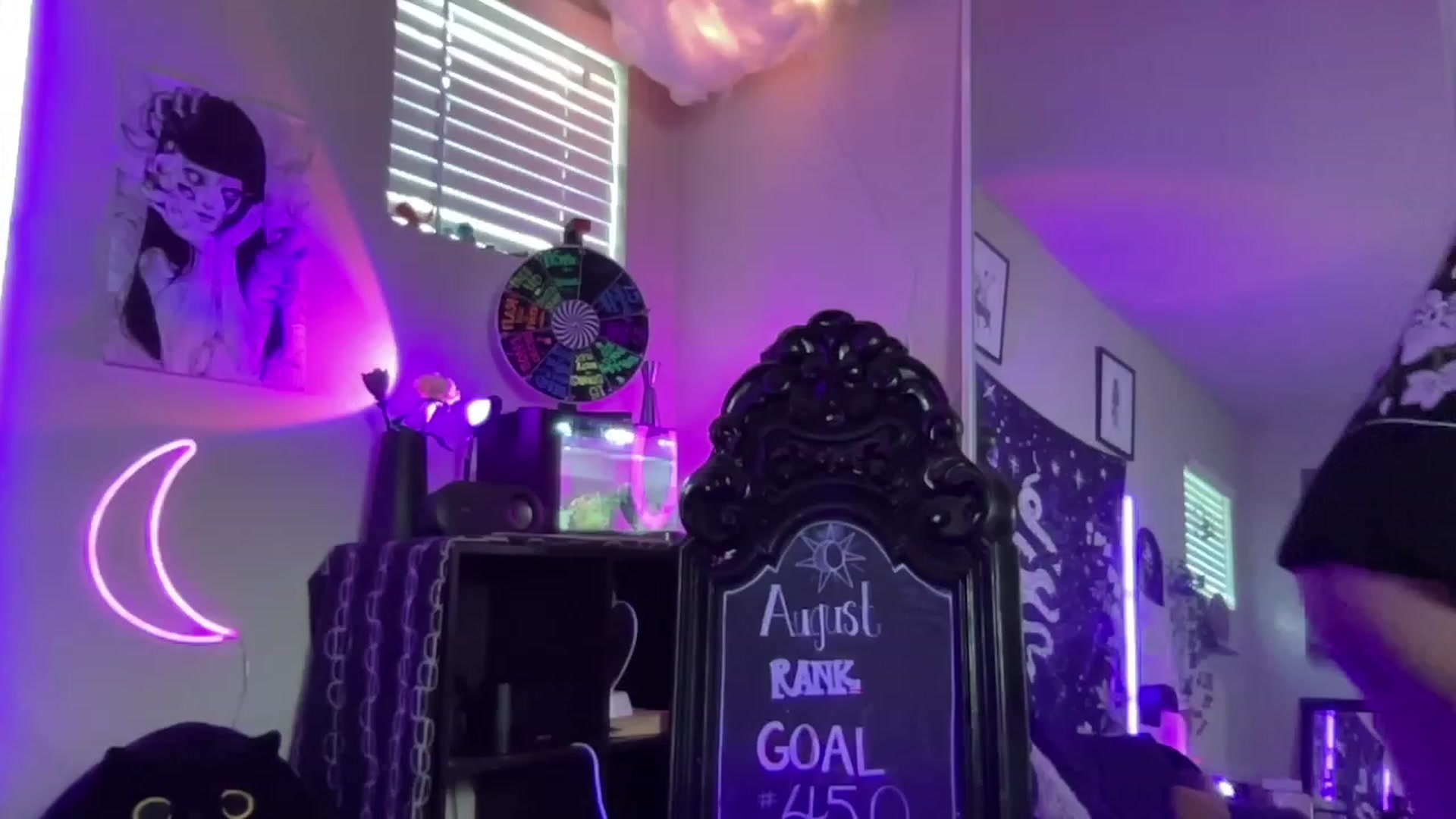 Gallery image thumbnail from RileyWoods's myfreecams stream on, 09/03/2023, 02:12 image 7 of 20