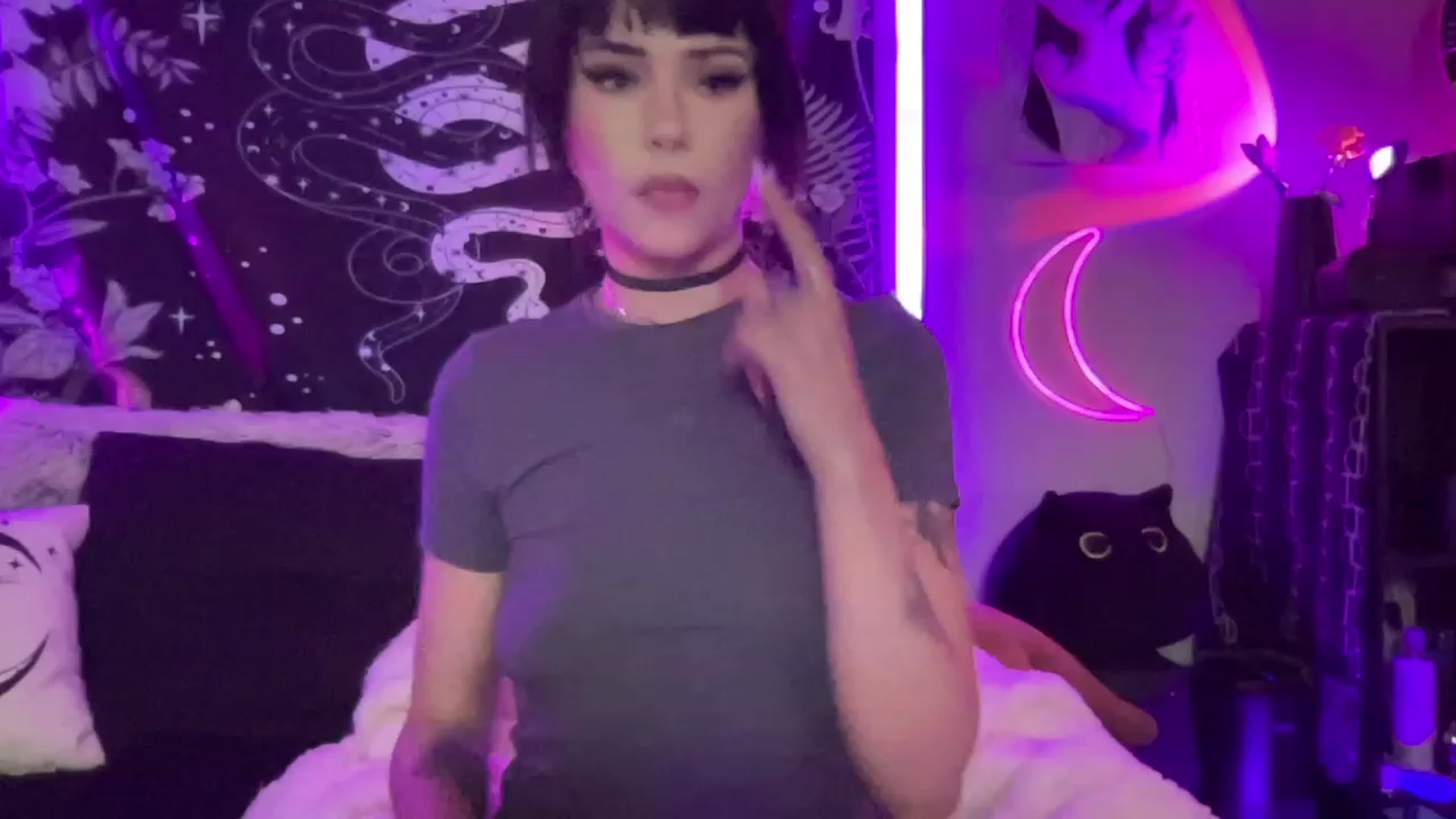 Gallery image thumbnail from RileyWoods's myfreecams stream on, 09/05/2023, 02:54 image 14 of 20