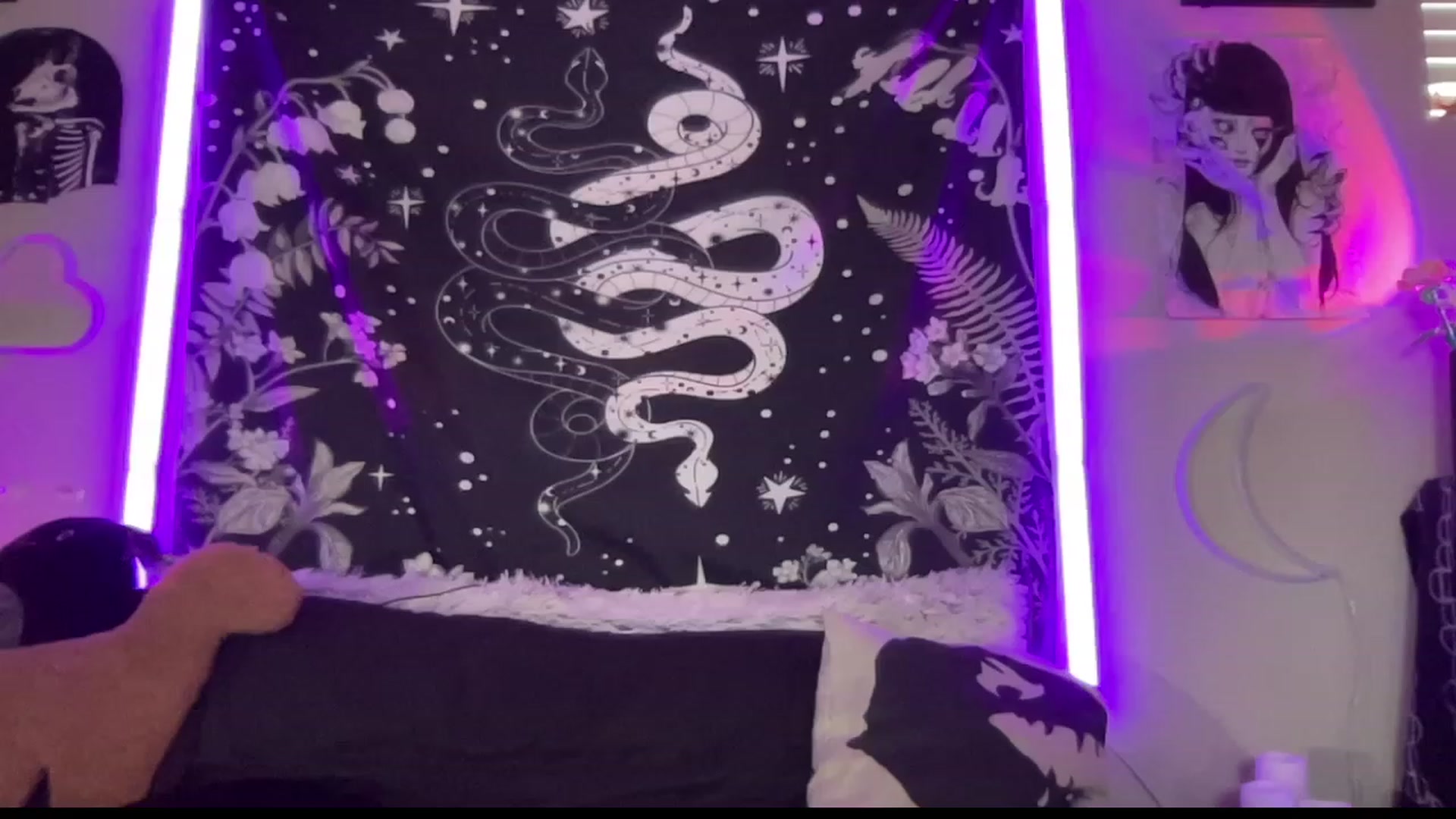Gallery image thumbnail from RileyWoods's myfreecams stream on, 09/17/2023, 24:01 image 6 of 20