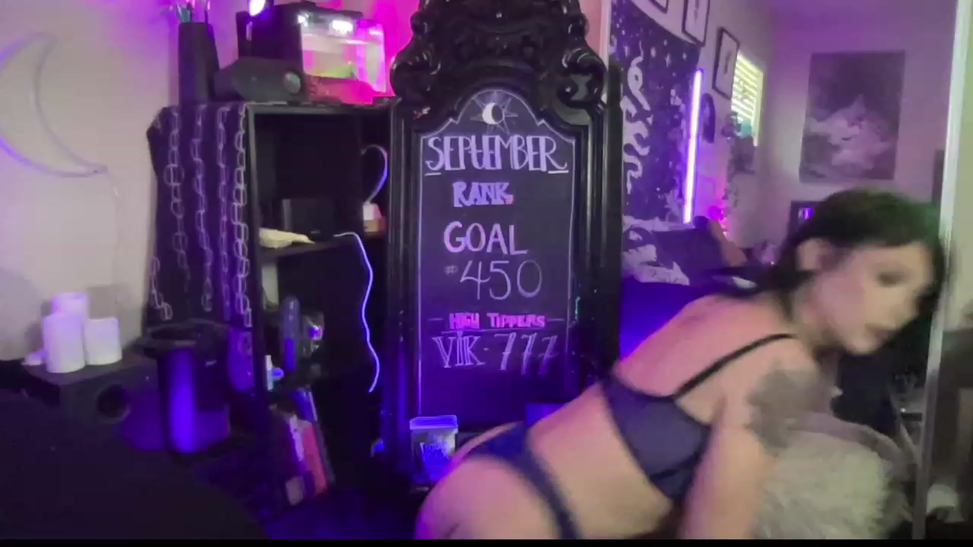 Gallery image thumbnail from RileyWoods's myfreecams stream on, 09/17/2023, 24:01 image 12 of 20