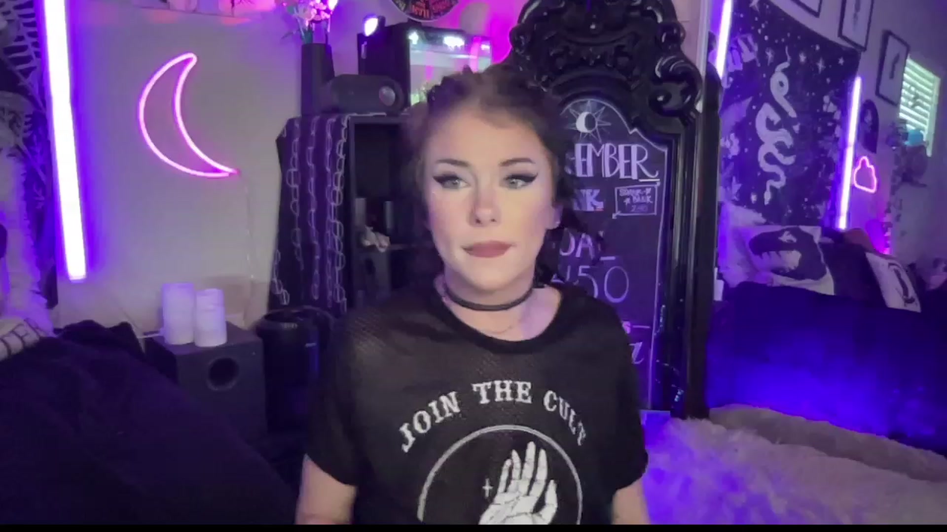 Gallery image thumbnail from RileyWoods's myfreecams stream on, 09/19/2023, 24:27 image 10 of 20
