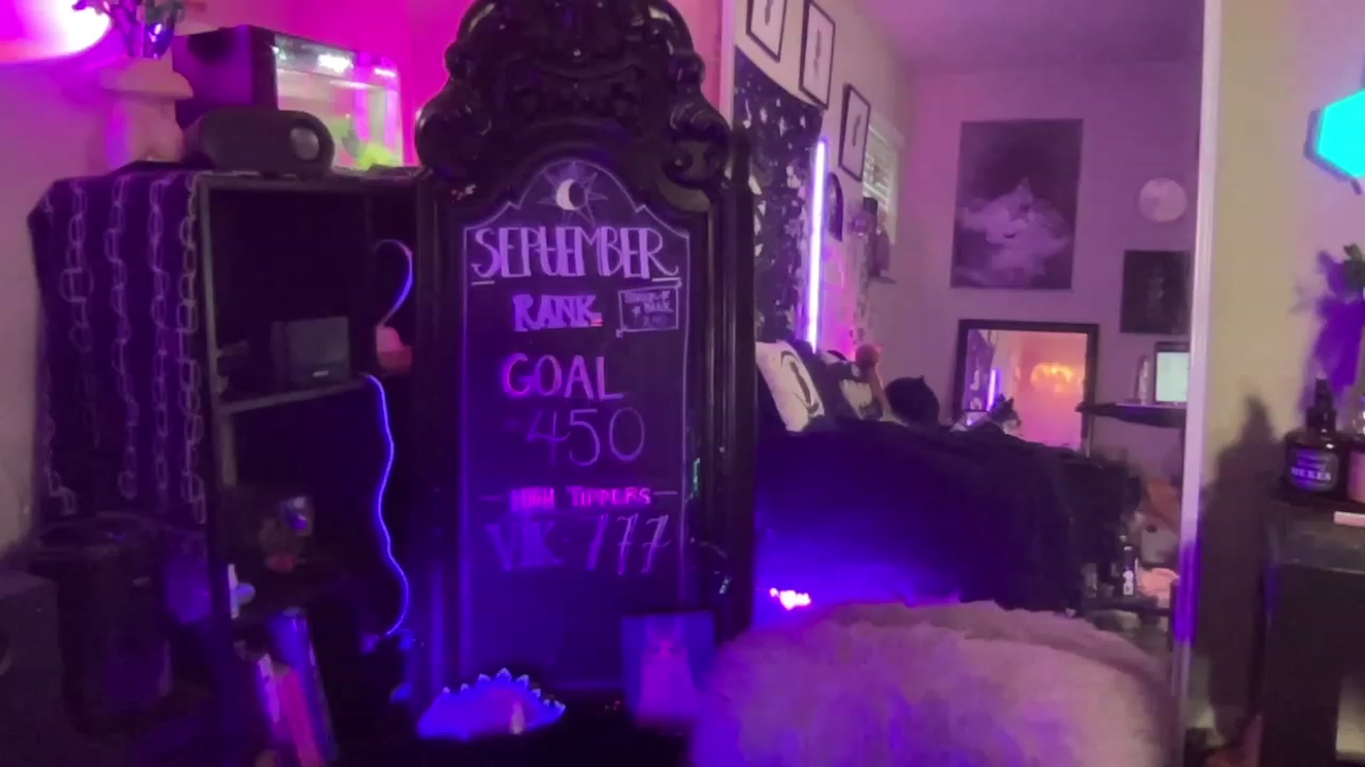 Gallery image thumbnail from RileyWoods's myfreecams stream on, 09/25/2023, 01:34 image 1 of 20