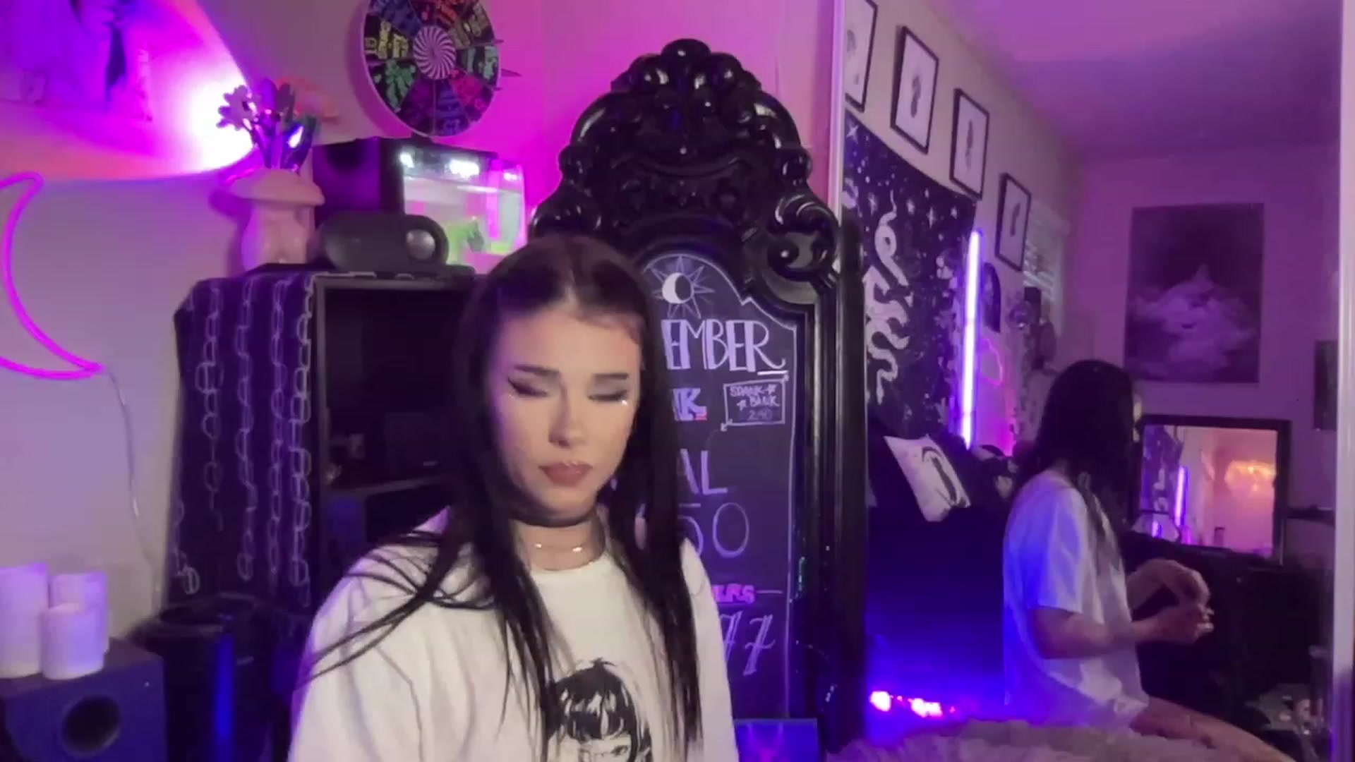 Gallery image thumbnail from RileyWoods's myfreecams stream on, 09/25/2023, 01:34 image 12 of 20