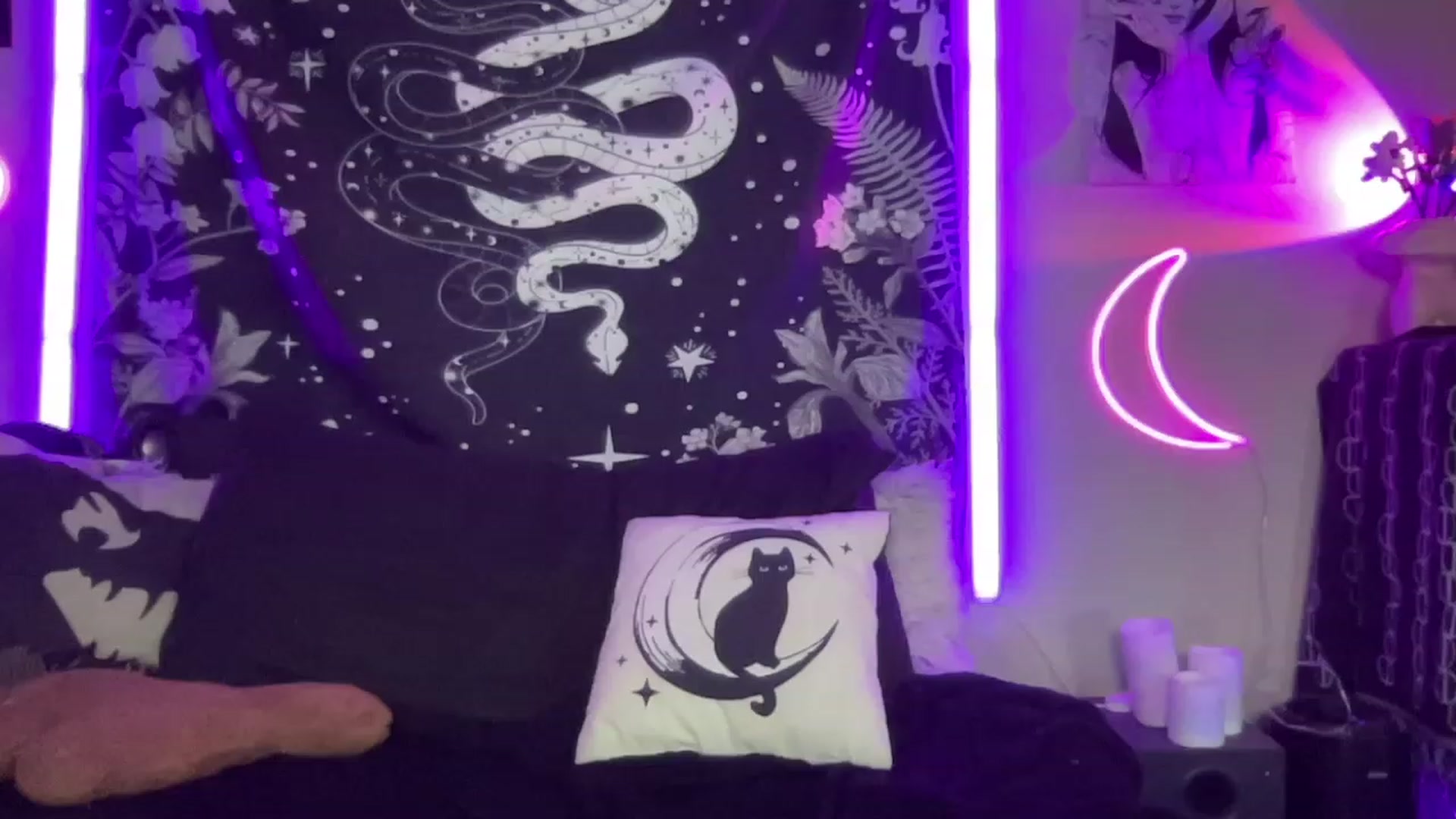 Gallery image thumbnail from RileyWoods's myfreecams stream on, 09/26/2023, 01:42 image 16 of 20