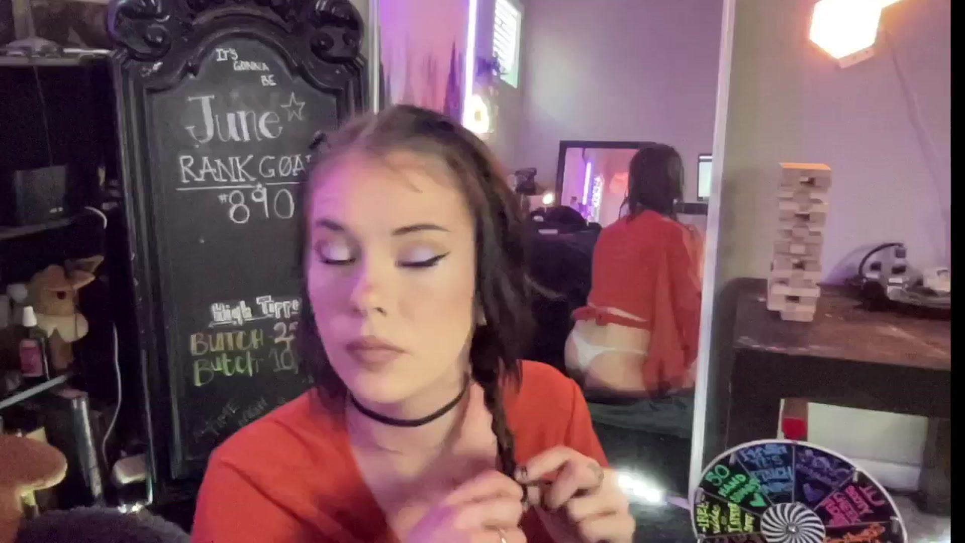 Gallery image thumbnail from RileyWoods's myfreecams stream on, 07/17/2024, 24:25 image 16 of 20