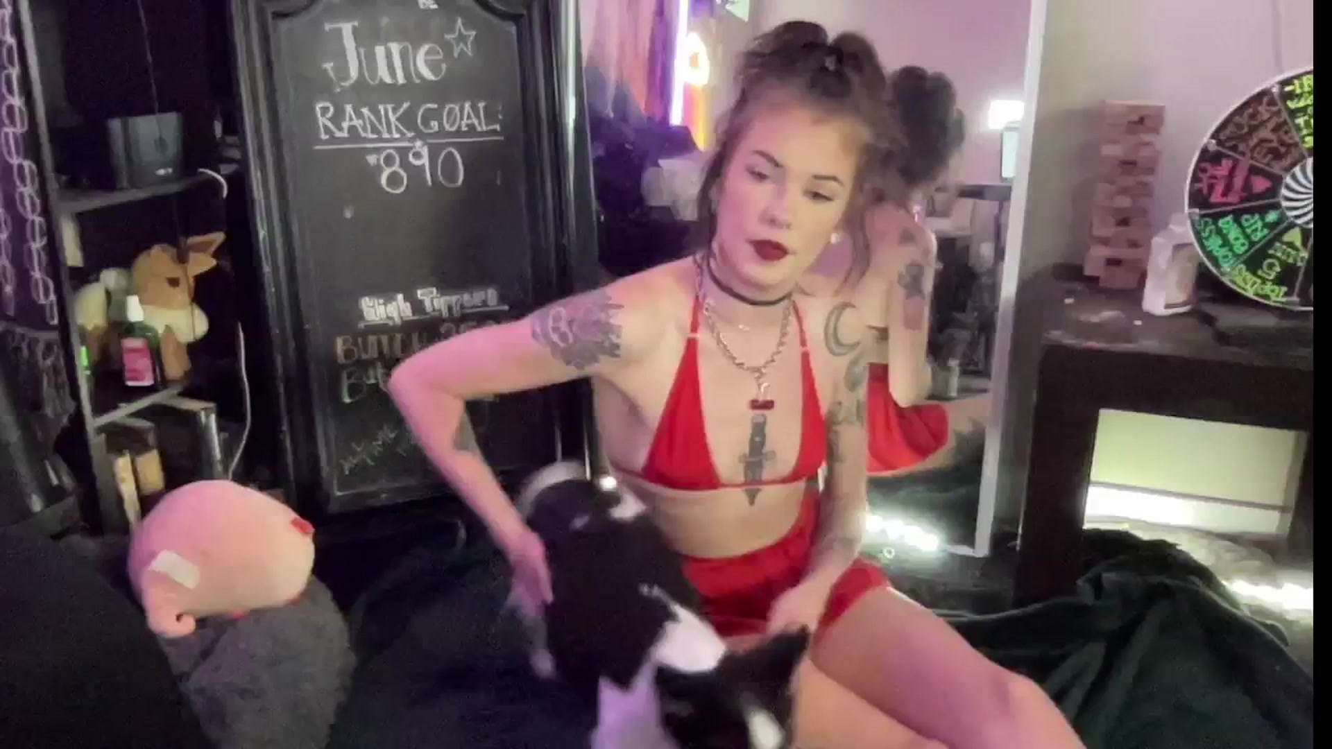Gallery image thumbnail from RileyWoods's myfreecams stream on, 07/20/2024, 01:22 image 6 of 20