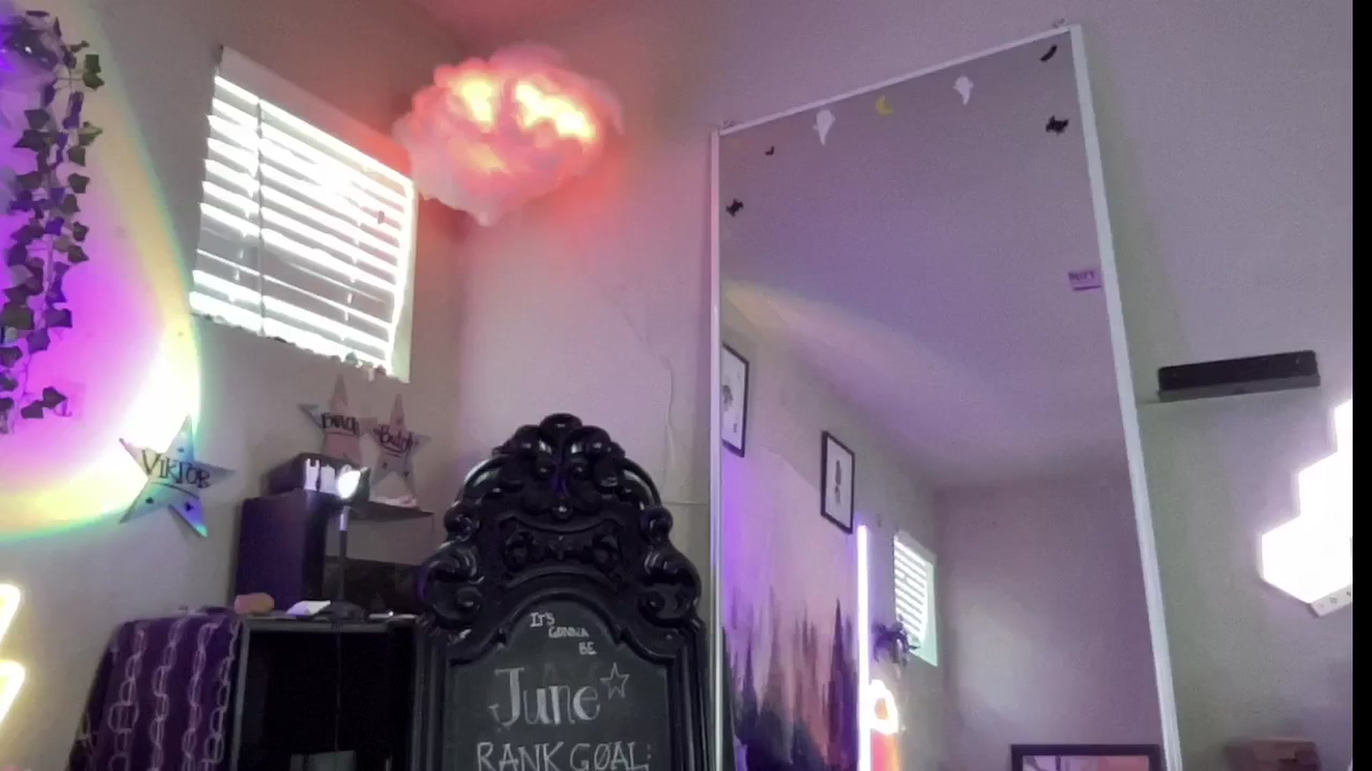 Gallery image thumbnail from RileyWoods's myfreecams stream on, 07/20/2024, 01:22 image 19 of 20