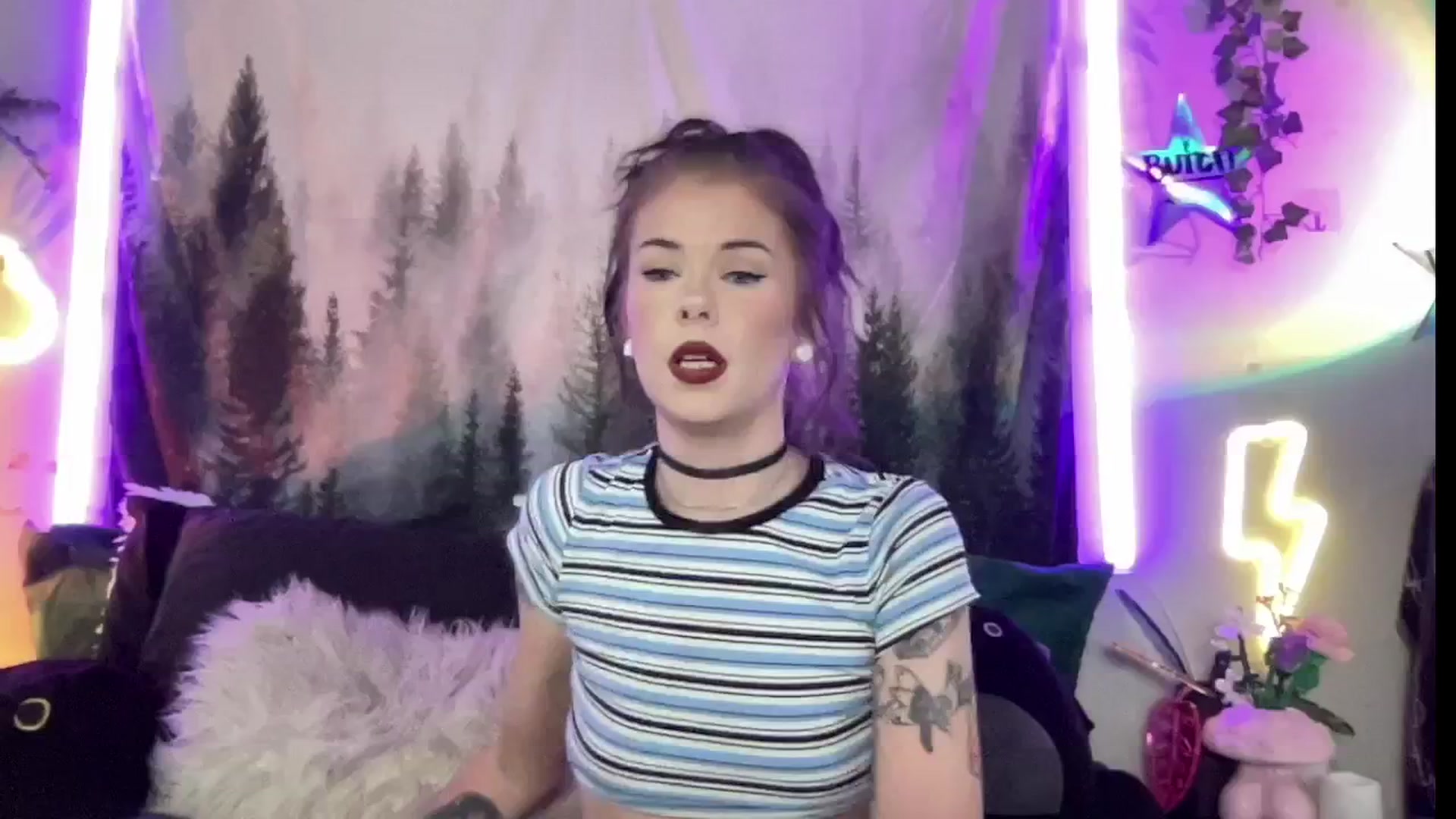 Gallery image thumbnail from RileyWoods's myfreecams stream on, 07/20/2024, 01:22 image 17 of 20
