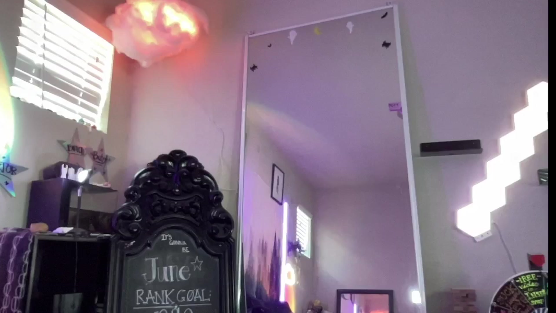 Gallery image thumbnail from RileyWoods's myfreecams stream on, 07/20/2024, 01:22 image 5 of 20
