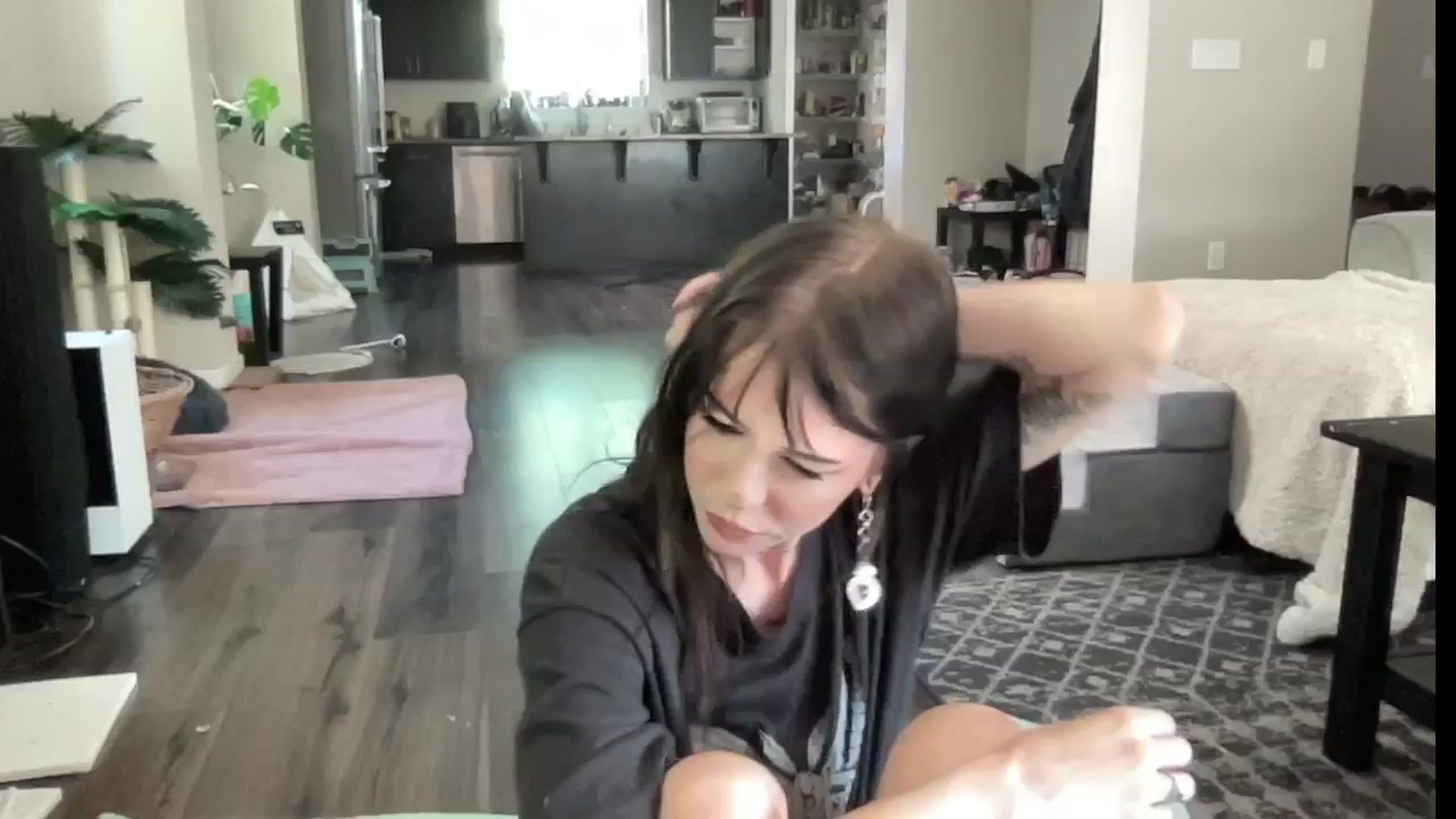 Gallery image thumbnail from RileyWoods's myfreecams stream on, 07/23/2024, 24:00 image 7 of 20