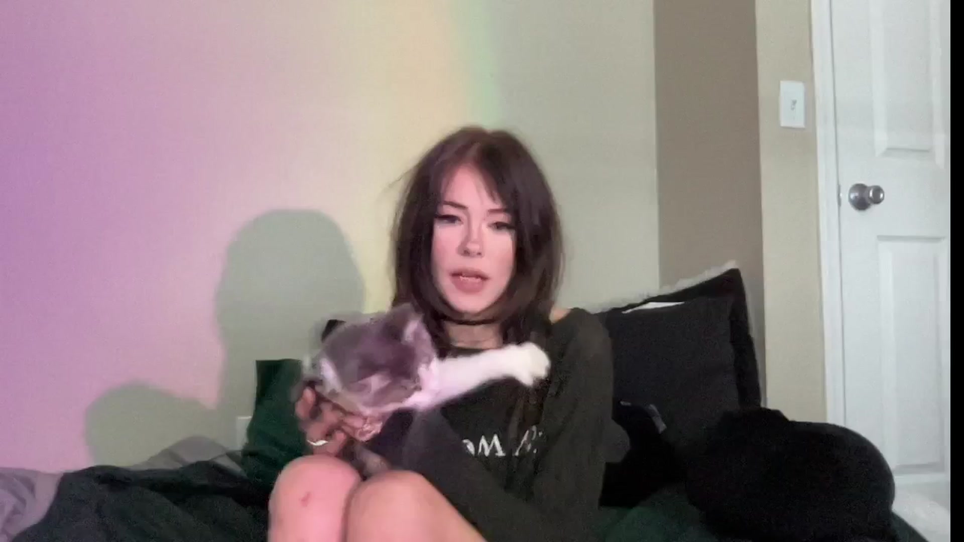 Gallery image thumbnail from RileyWoods's myfreecams stream on, 07/30/2024, 24:00 image 11 of 20