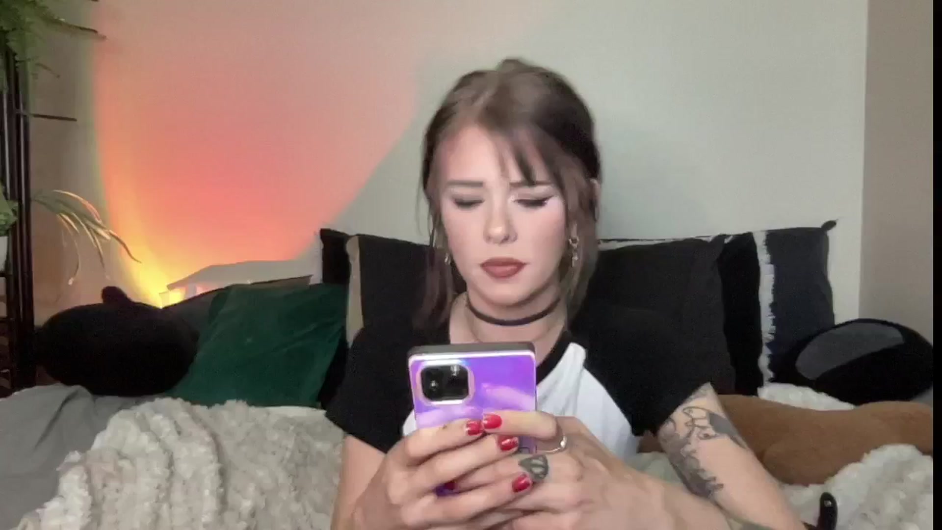 Gallery image thumbnail from RileyWoods's myfreecams stream on, 08/10/2024, 23:33 image 11 of 20