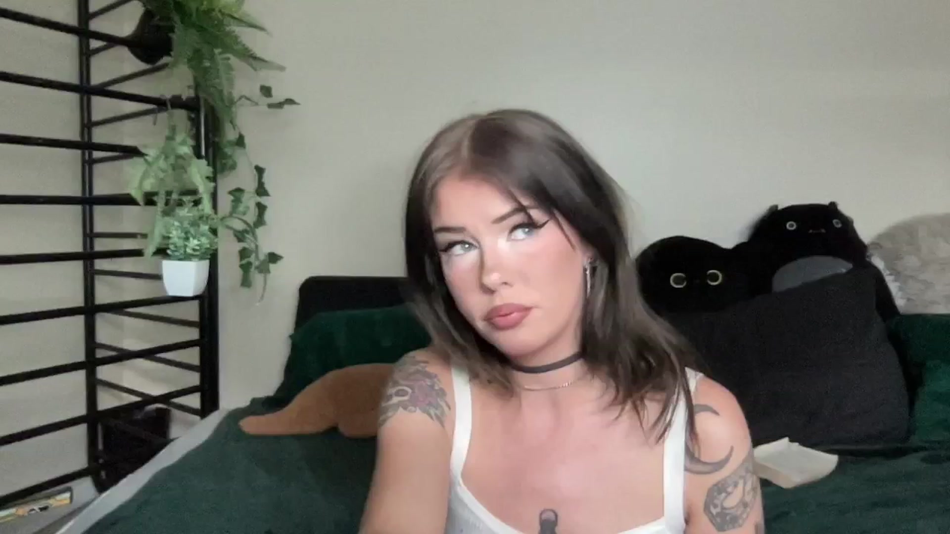Gallery image thumbnail from RileyWoods's myfreecams stream on, 08/21/2024, 01:04 image 8 of 20